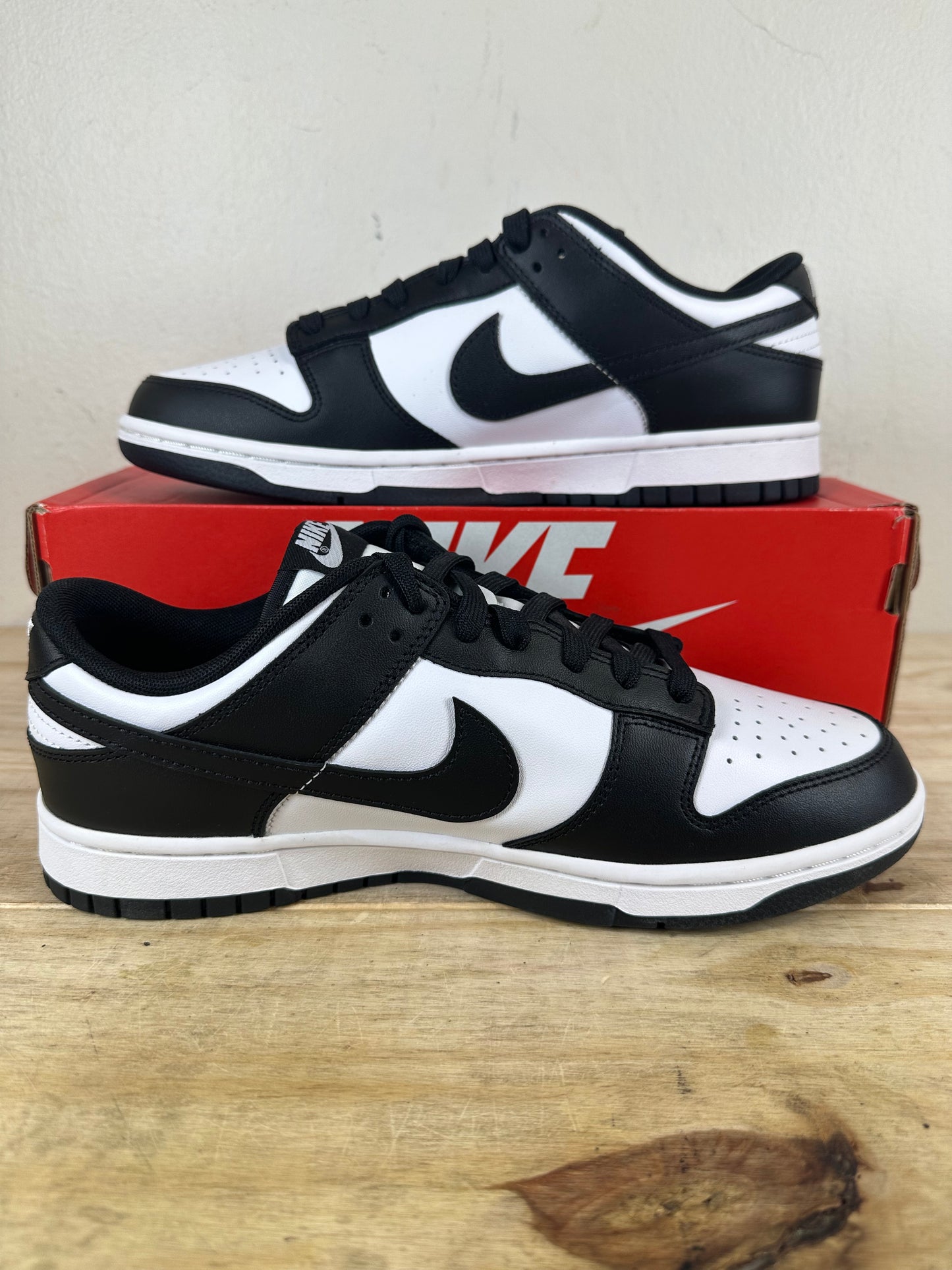 Nike Dunk Low Panda Sz 9 DS