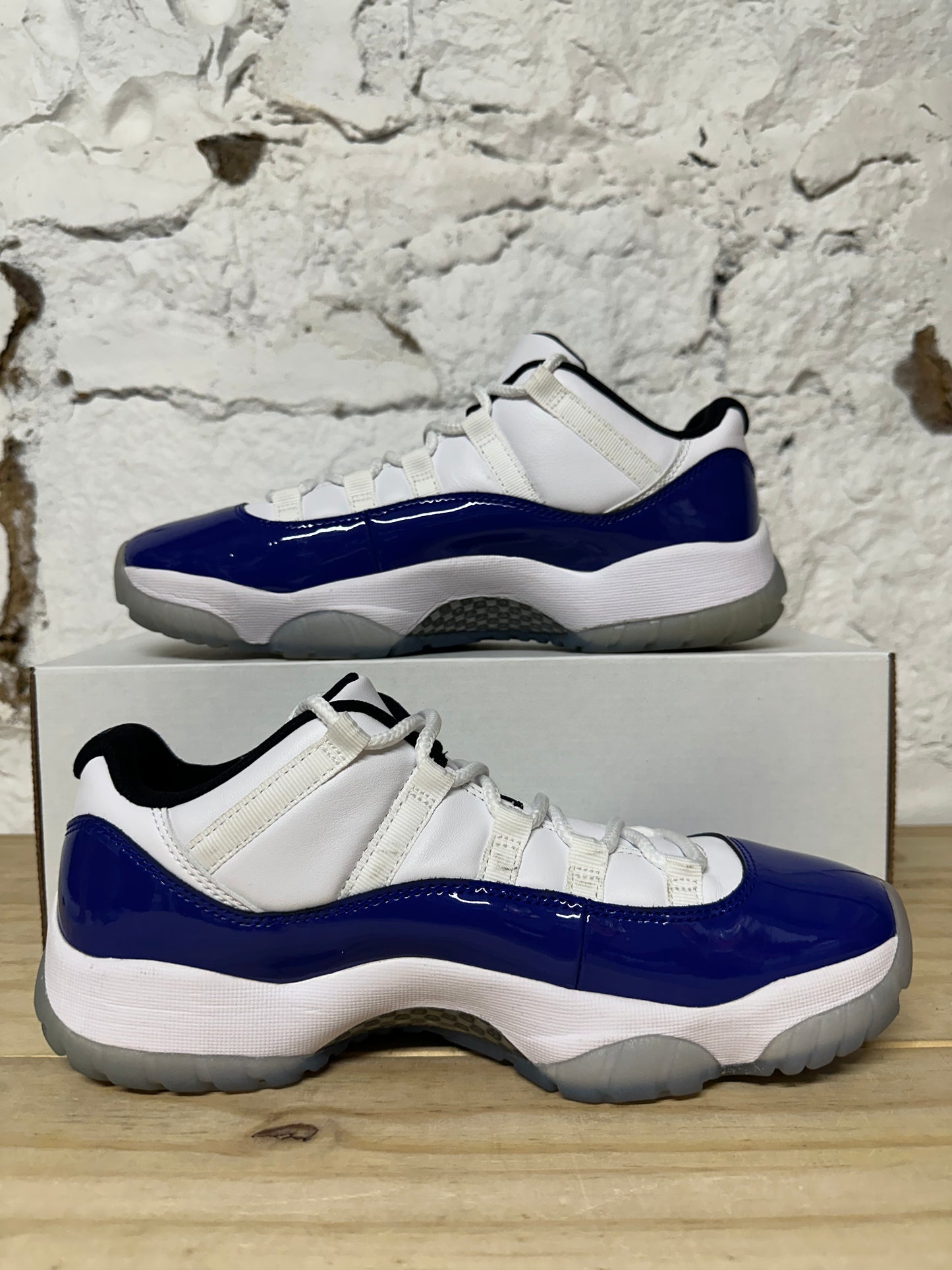 Air Jordan 11 Low Concord Sketch Sz 8.5 (10W)