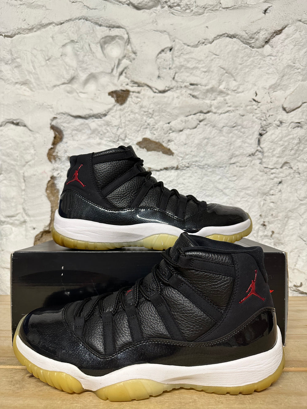 Air Jordan 11 72-10 Sz 11.5