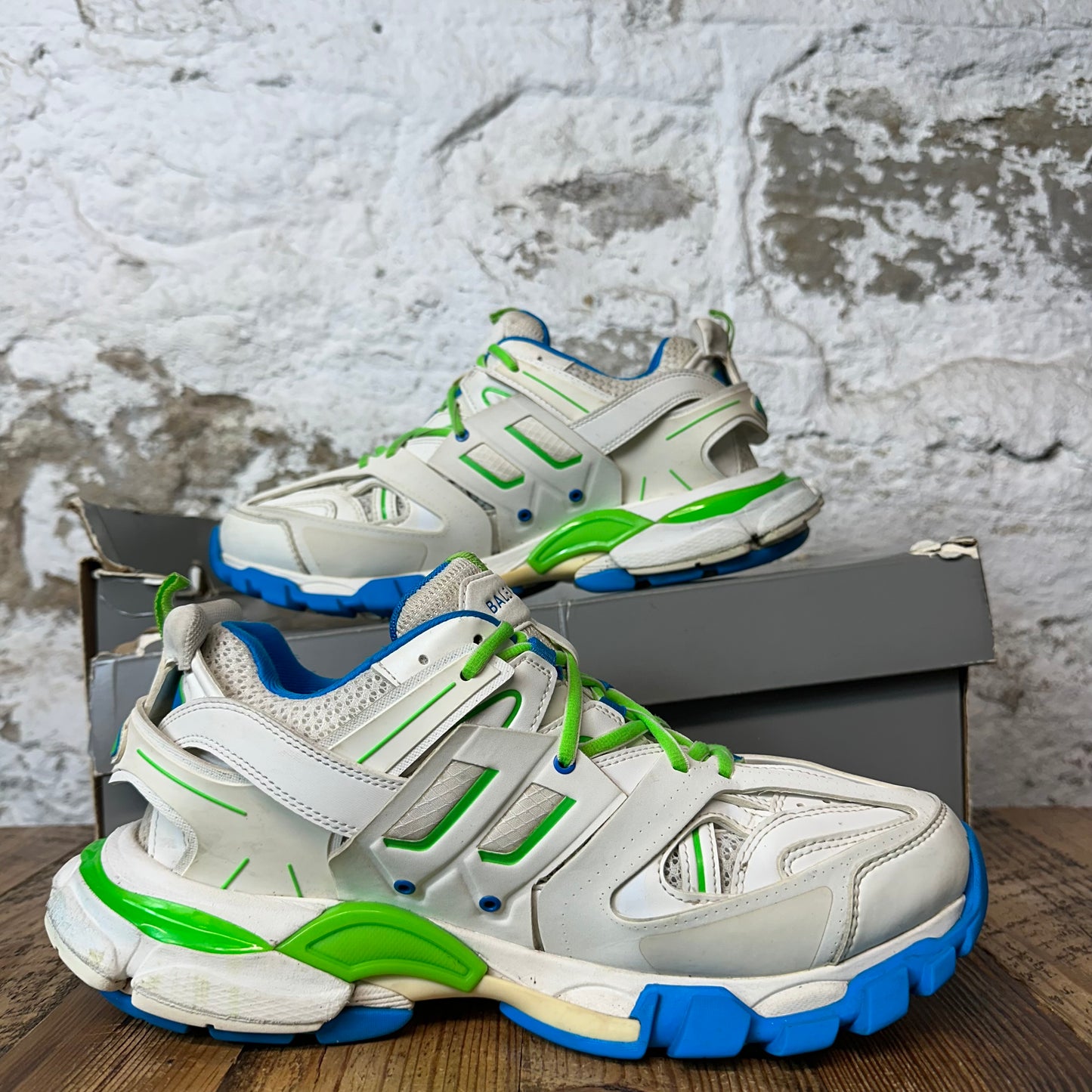 Balenciaga Track Runner White Green Blue Sneaker Sz 9 (42)
