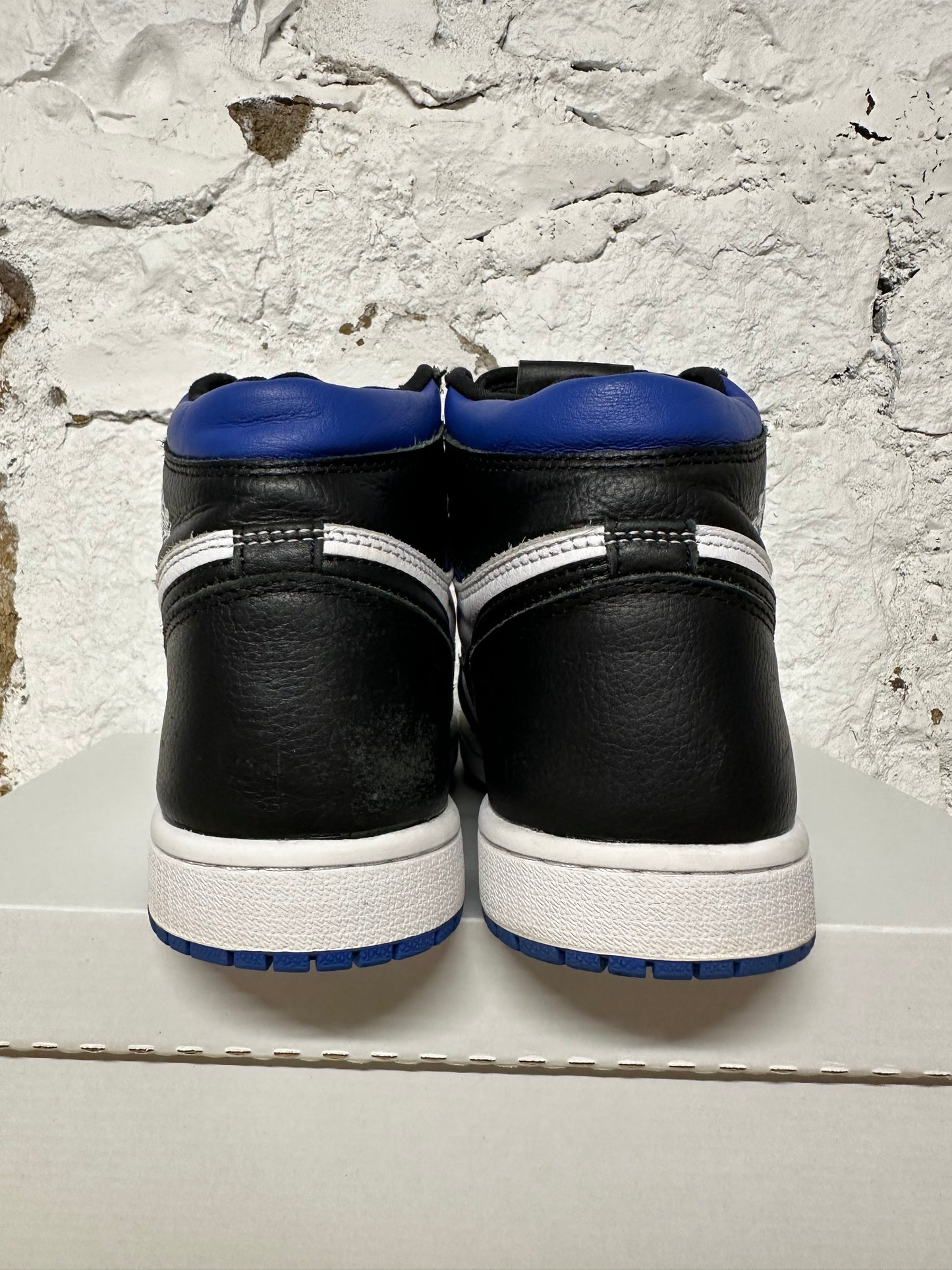 Air Jordan 1 High Royal Toe Sz 8.5