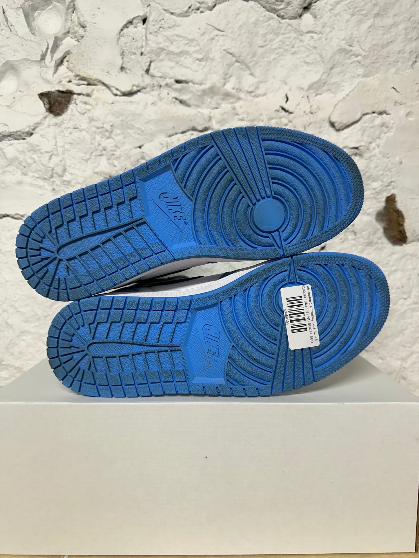 Air Jordan 1 High University Blue Sz 9.5