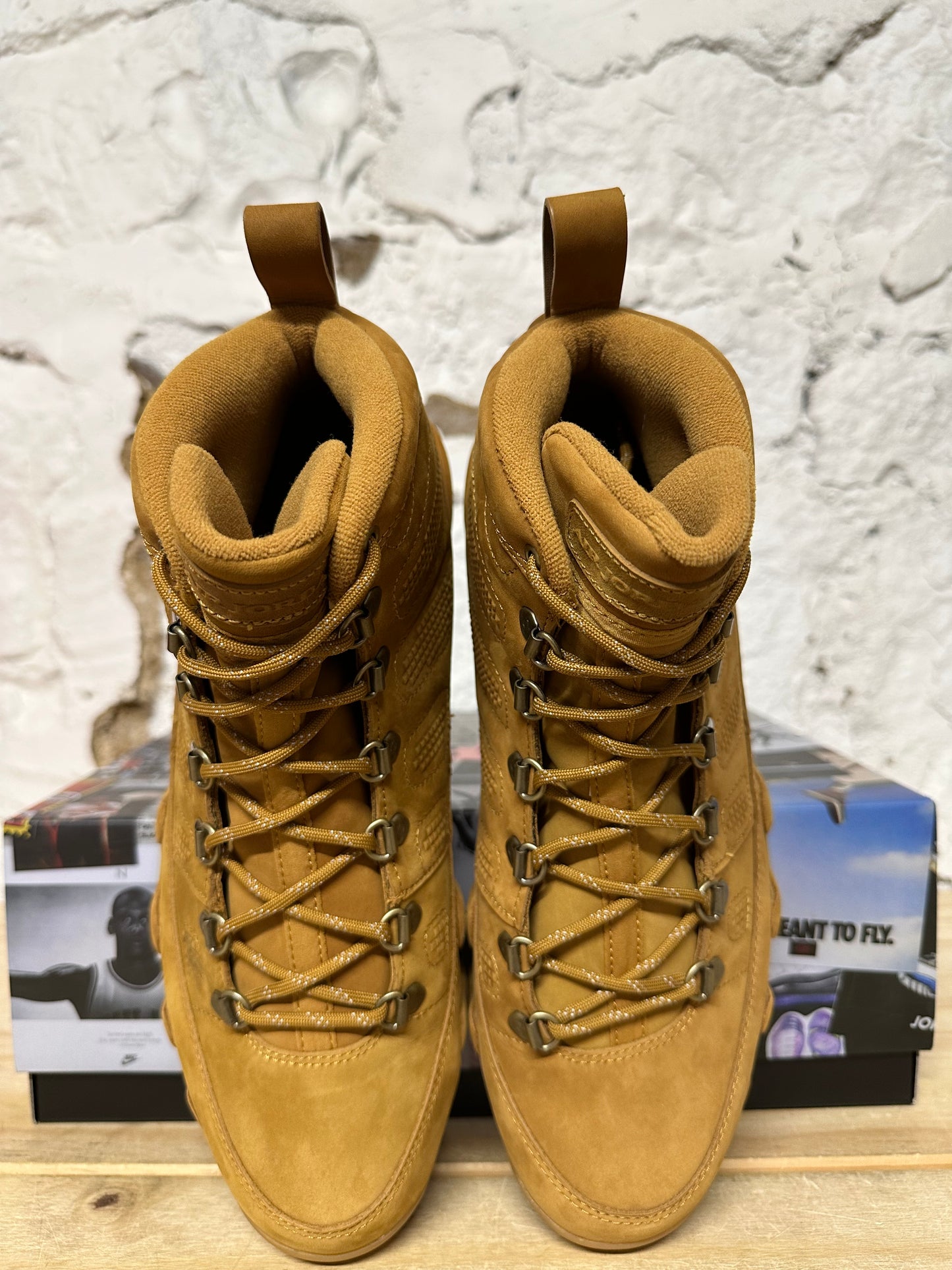 Air Jordan 9 Boot Wheat Sz 11 DS