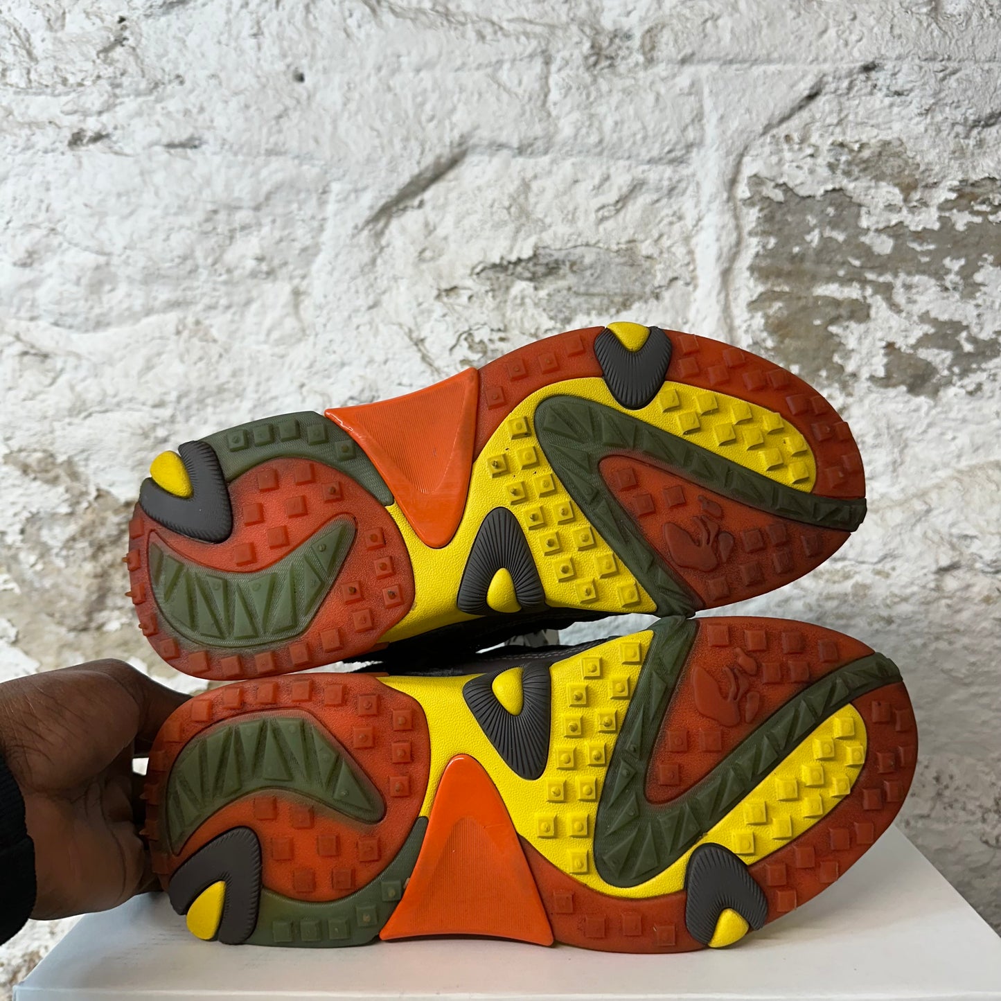 Off-White ODSY 2000 Black Yellow Sneaker Sz 9 (42) No Box