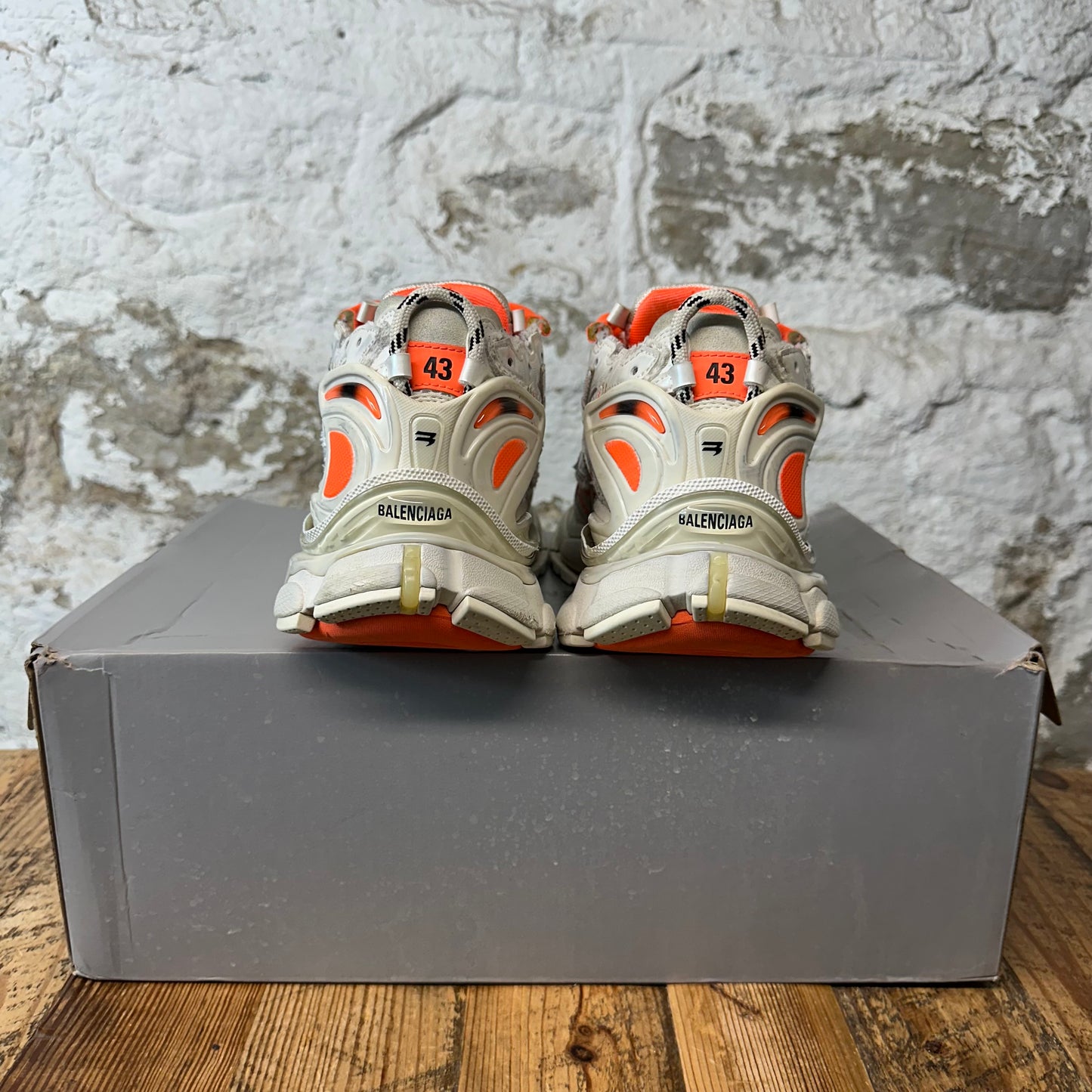 Balenciaga Runner Orange White Cream Sneaker Sz 10 (43)