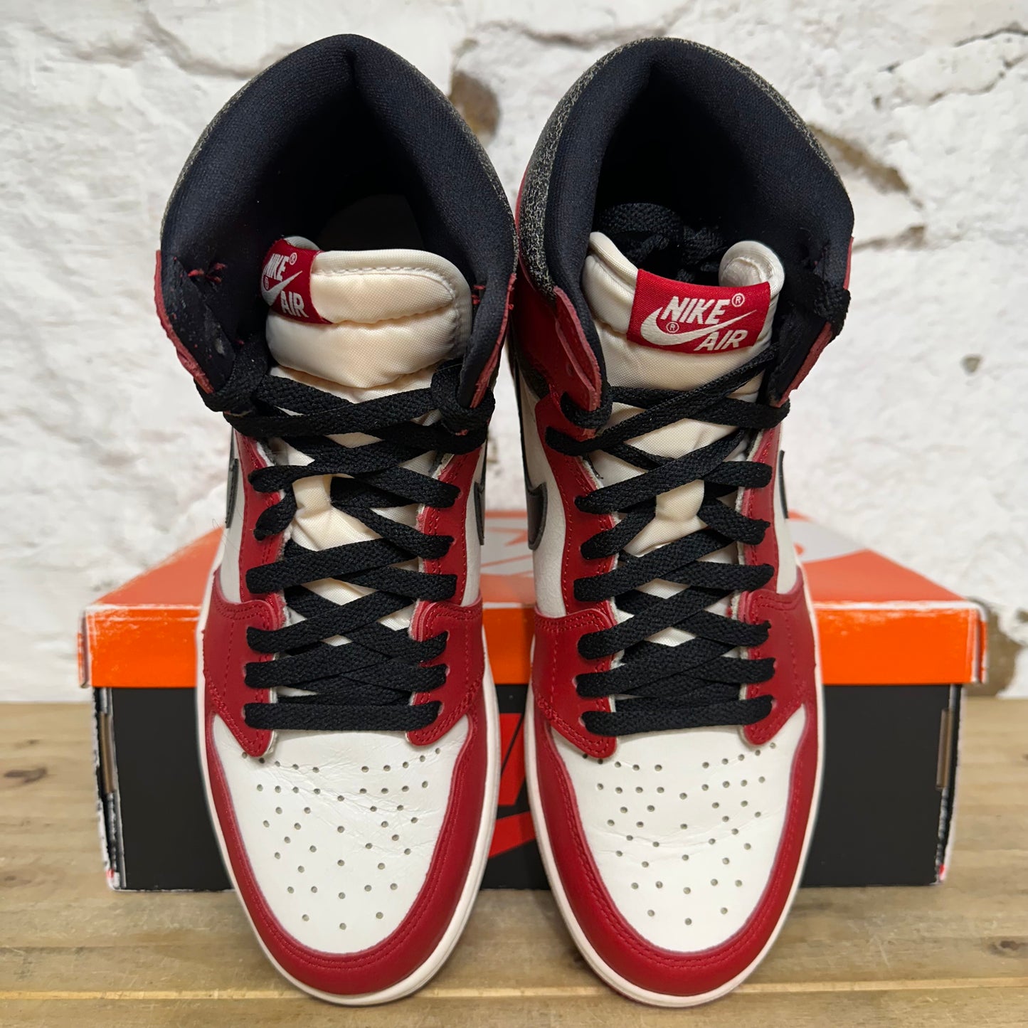 Air Jordan 1 High Chicago Lost and Found Sz 10