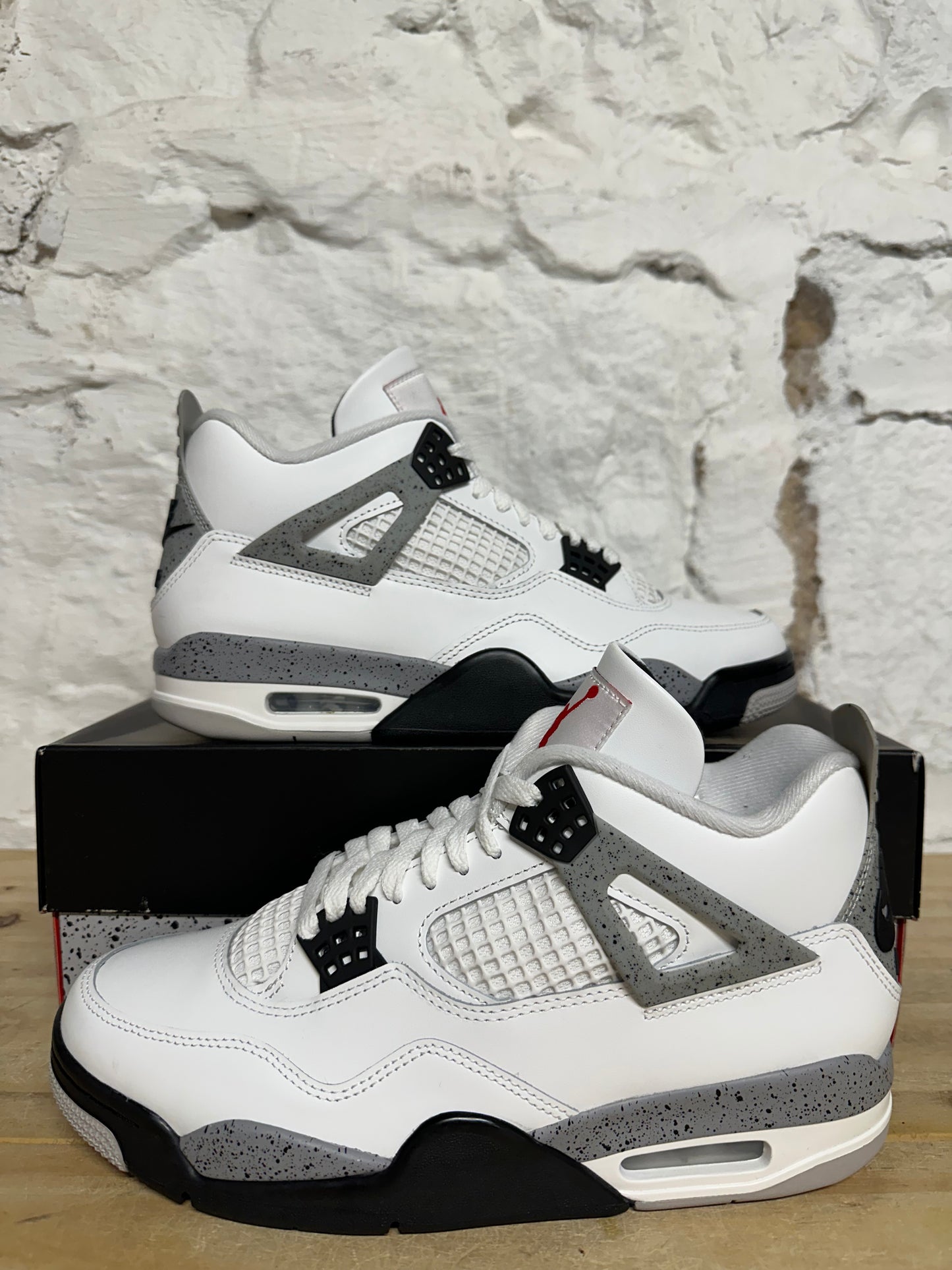 Air Jordan 4 White Cement Sz 9
