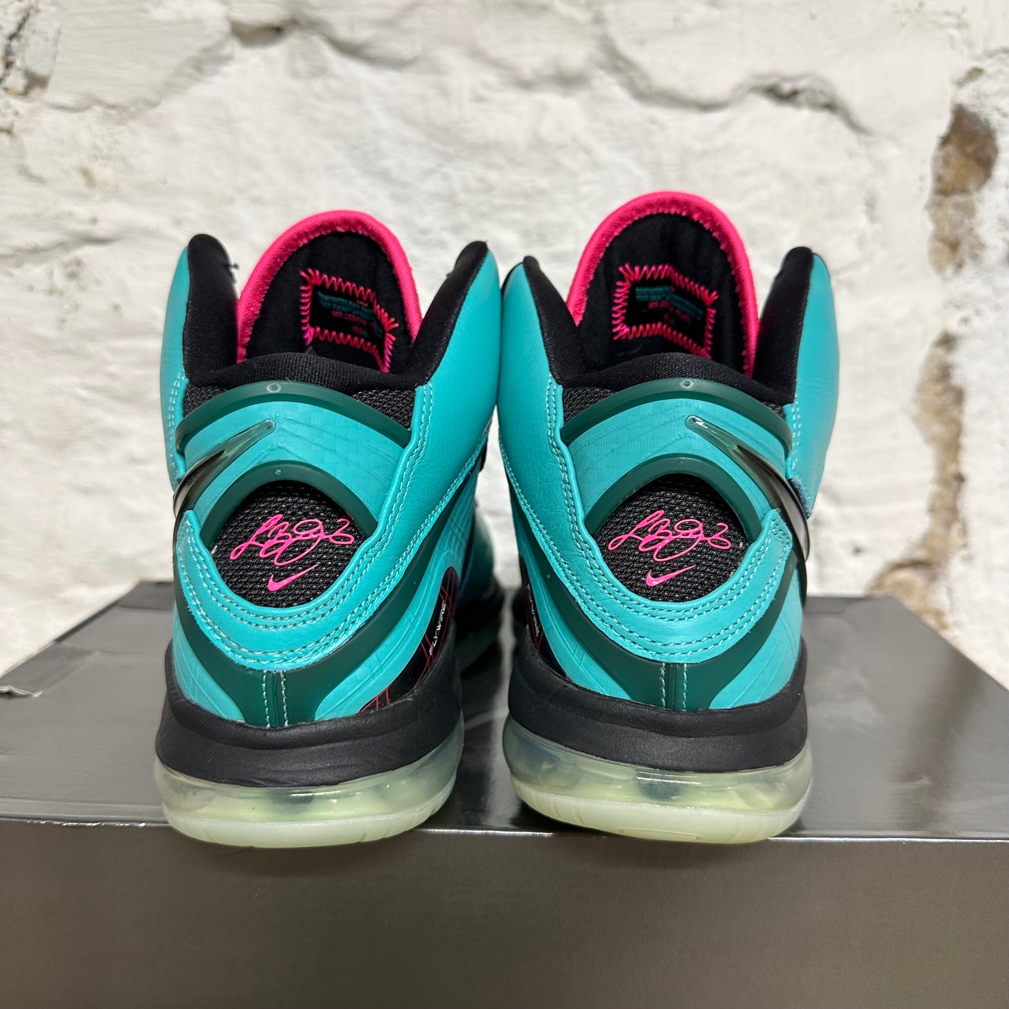 Nike LeBron 8 South Beach Sz 8.5