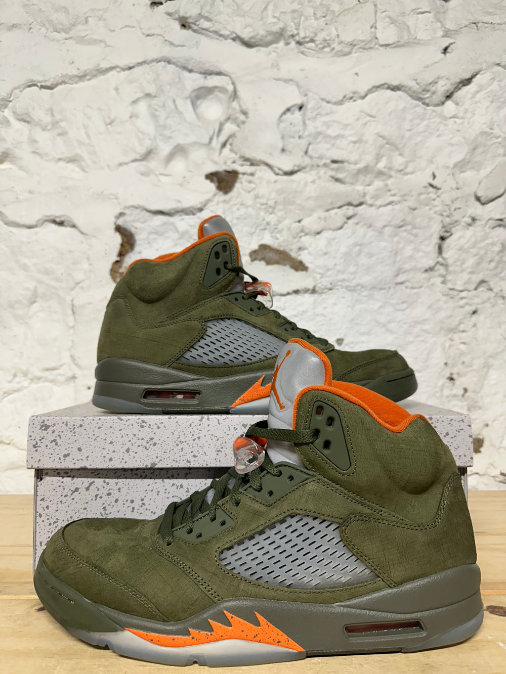 Air Jordan 5 Olive Sz 12
