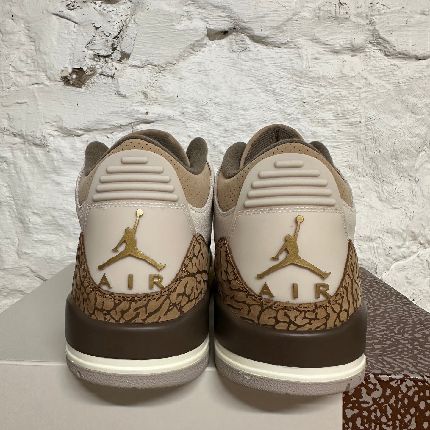 Air Jordan 3 Palomino Sz 11.5 DS