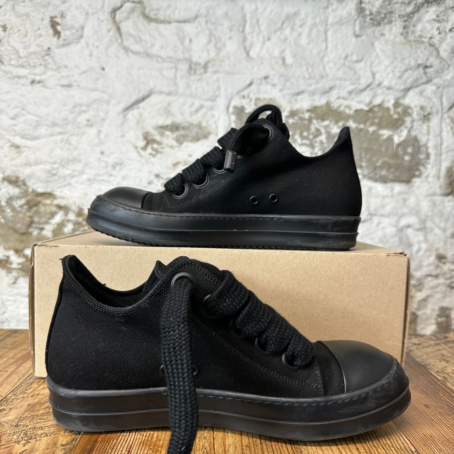 Rick Owens Jumbo Lace Black Canvas Sneaker Sz 8 (41)