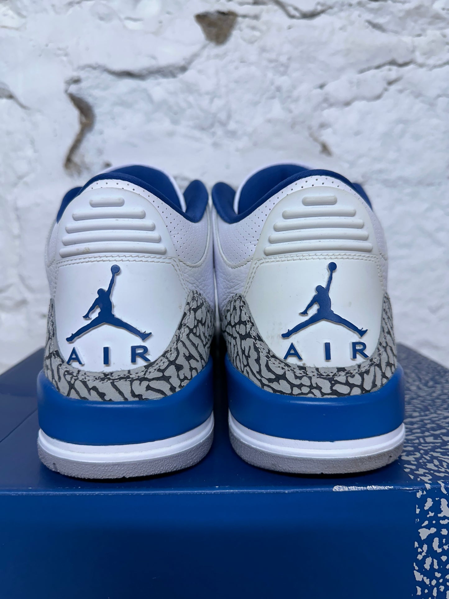 Air Jordan 3 Wizards Sz 11