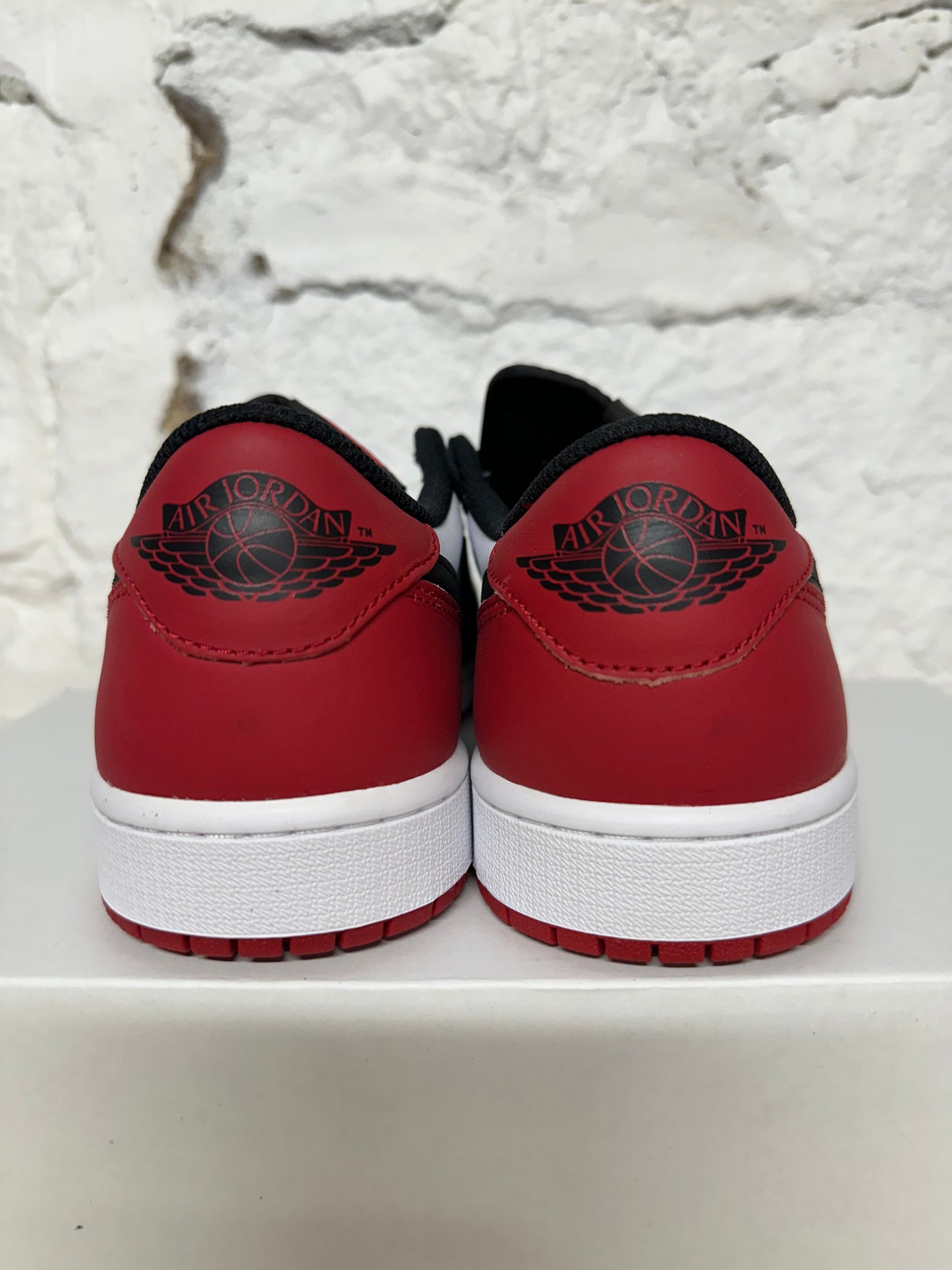 Air Jordan 1 Low Black Toe Sz 9 DS