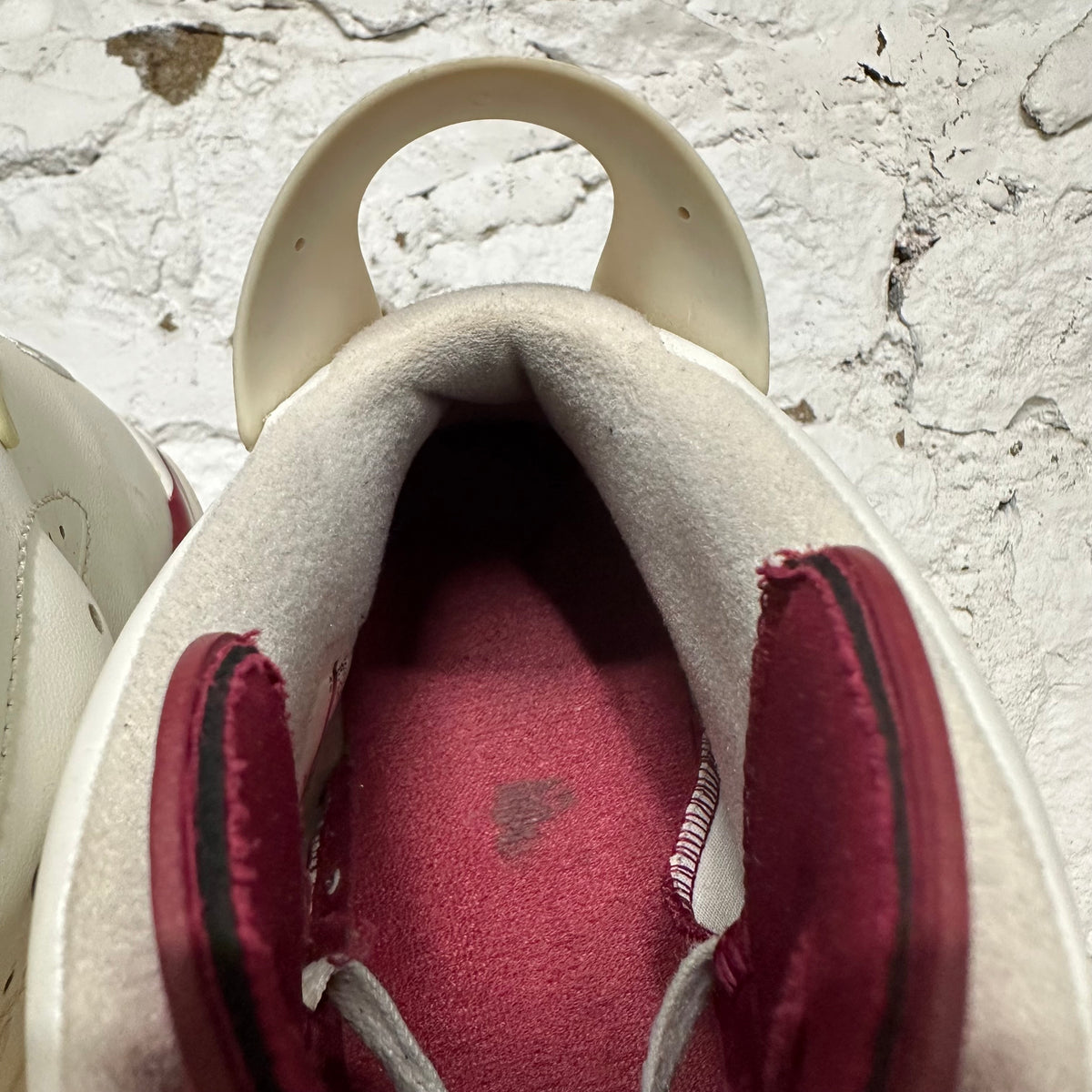 Air Jordan 6 Maroon Sz 9.5