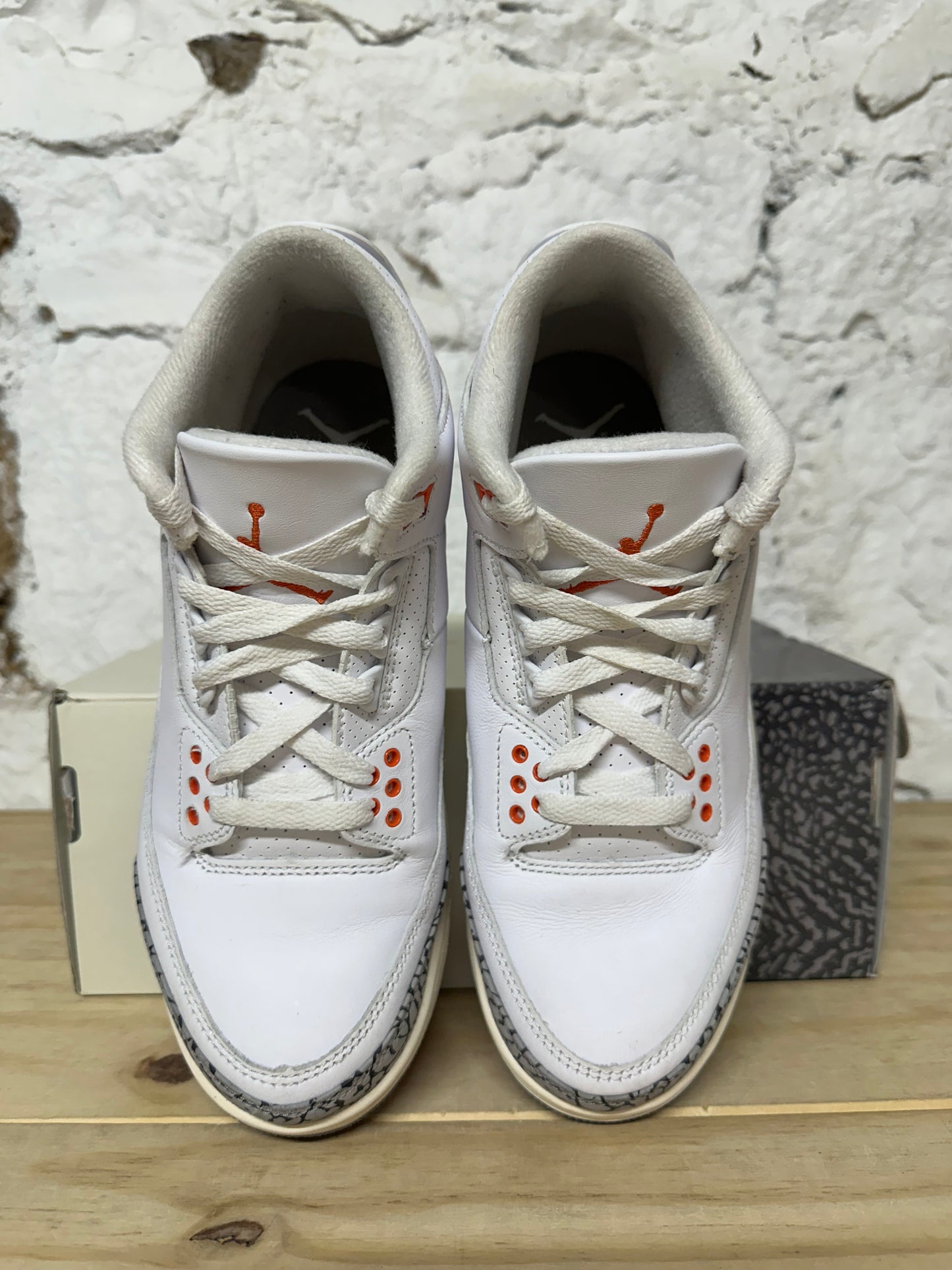 Air Jordan 3 Georgia Peach Sz 6.5 (8W)