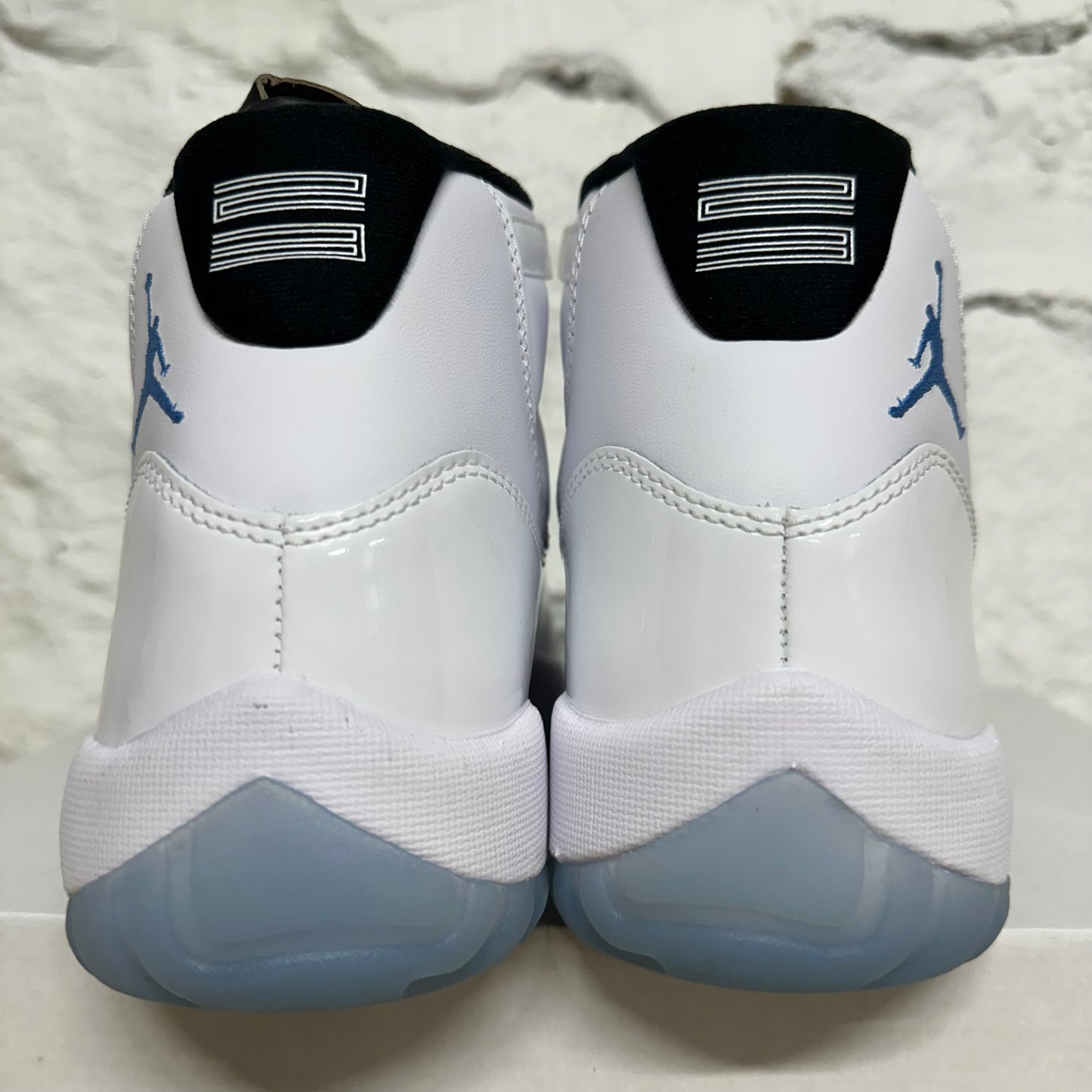 Air Jordan 11 High Legend Blue (2024) Sz 8.5 DS