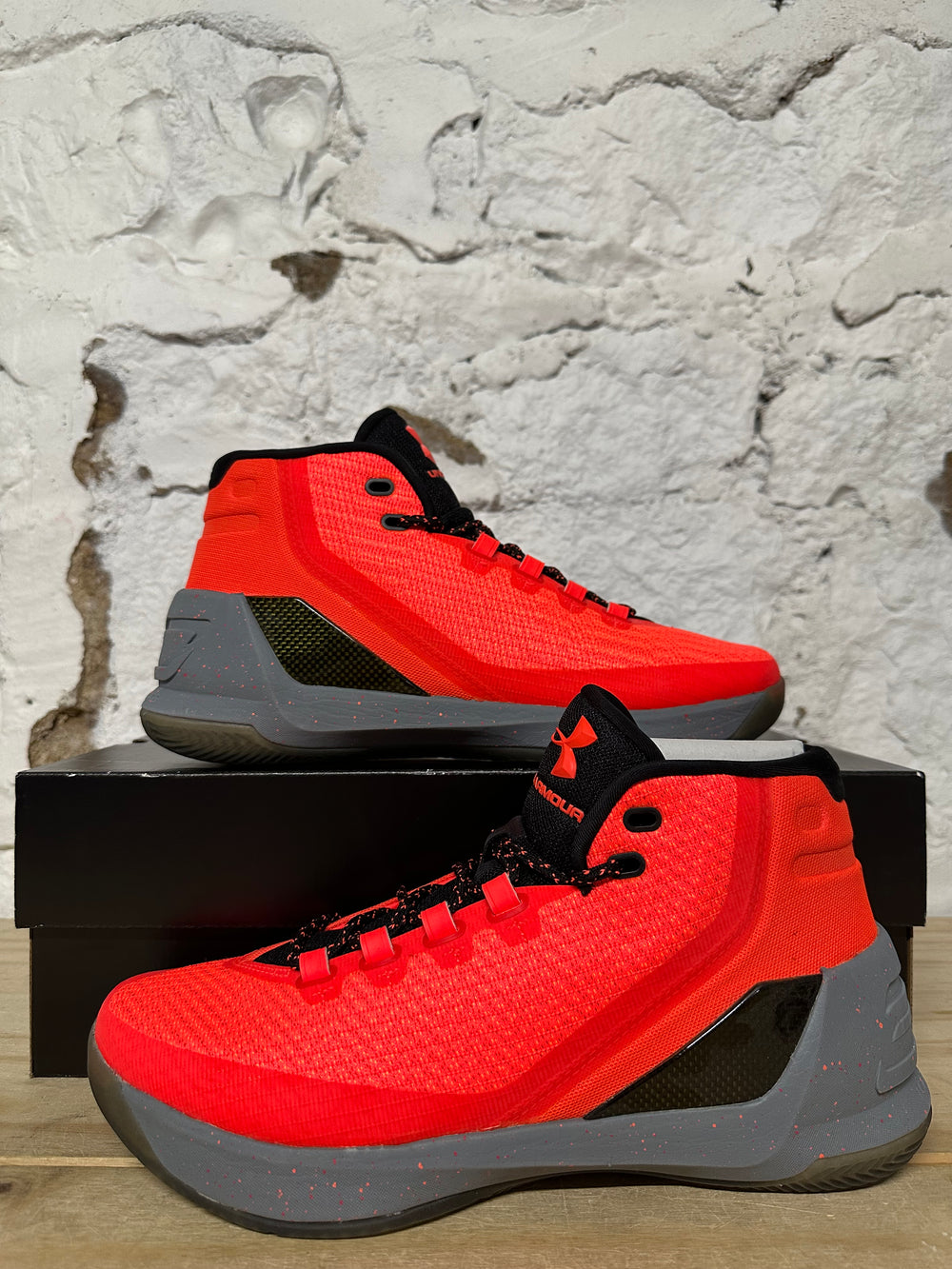 Under Armour Curry 3 Bolt Orange Sz 10 DS