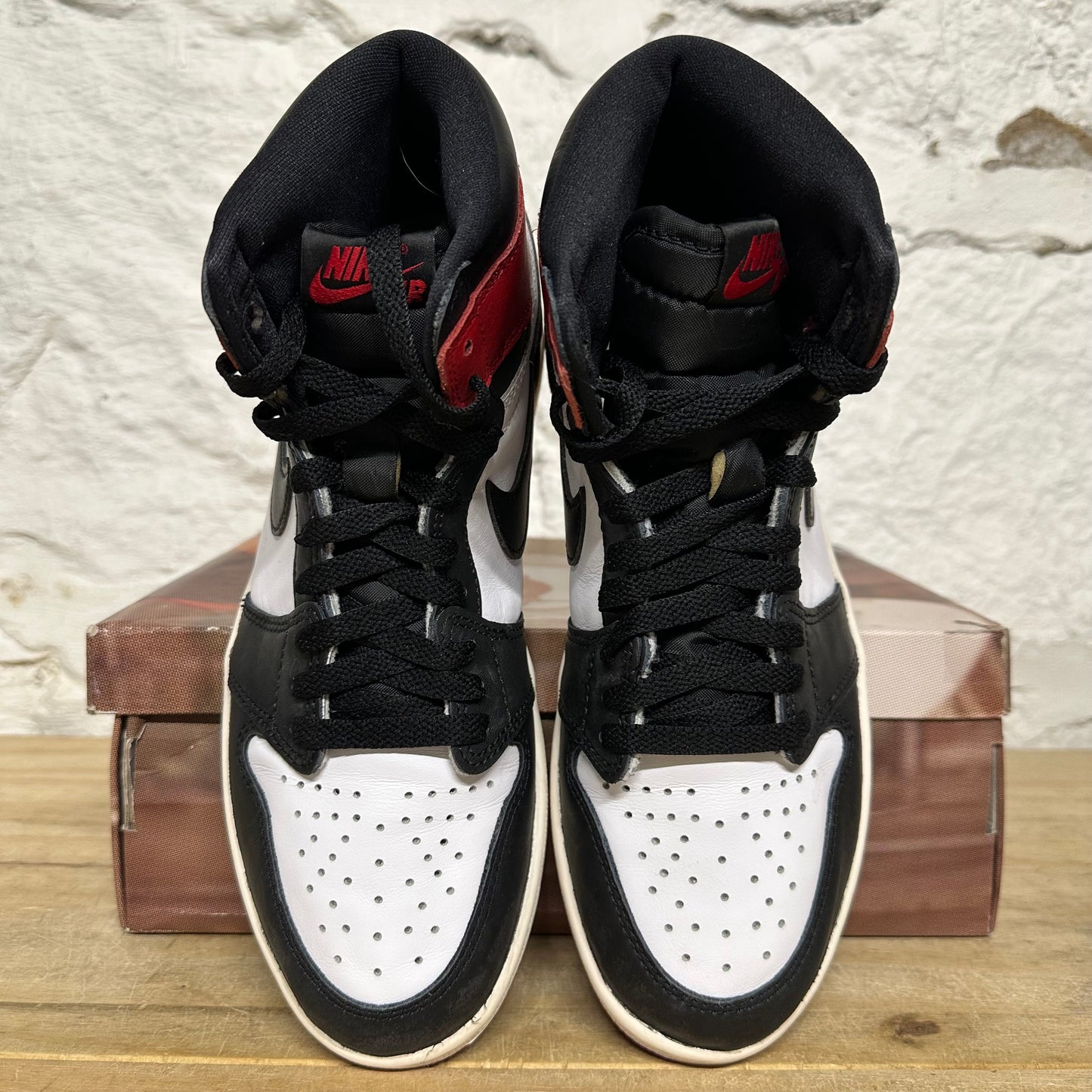 Air Jordan 1 High Black Toe Reimagined Sz 8