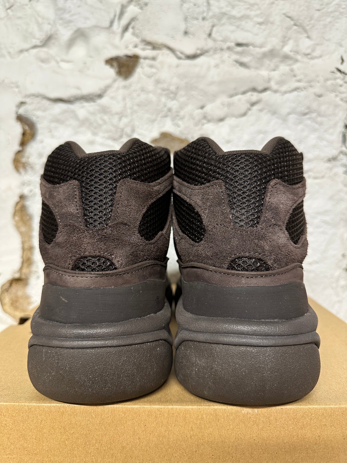 Yeezy DSRT Boot Oil Sz 8