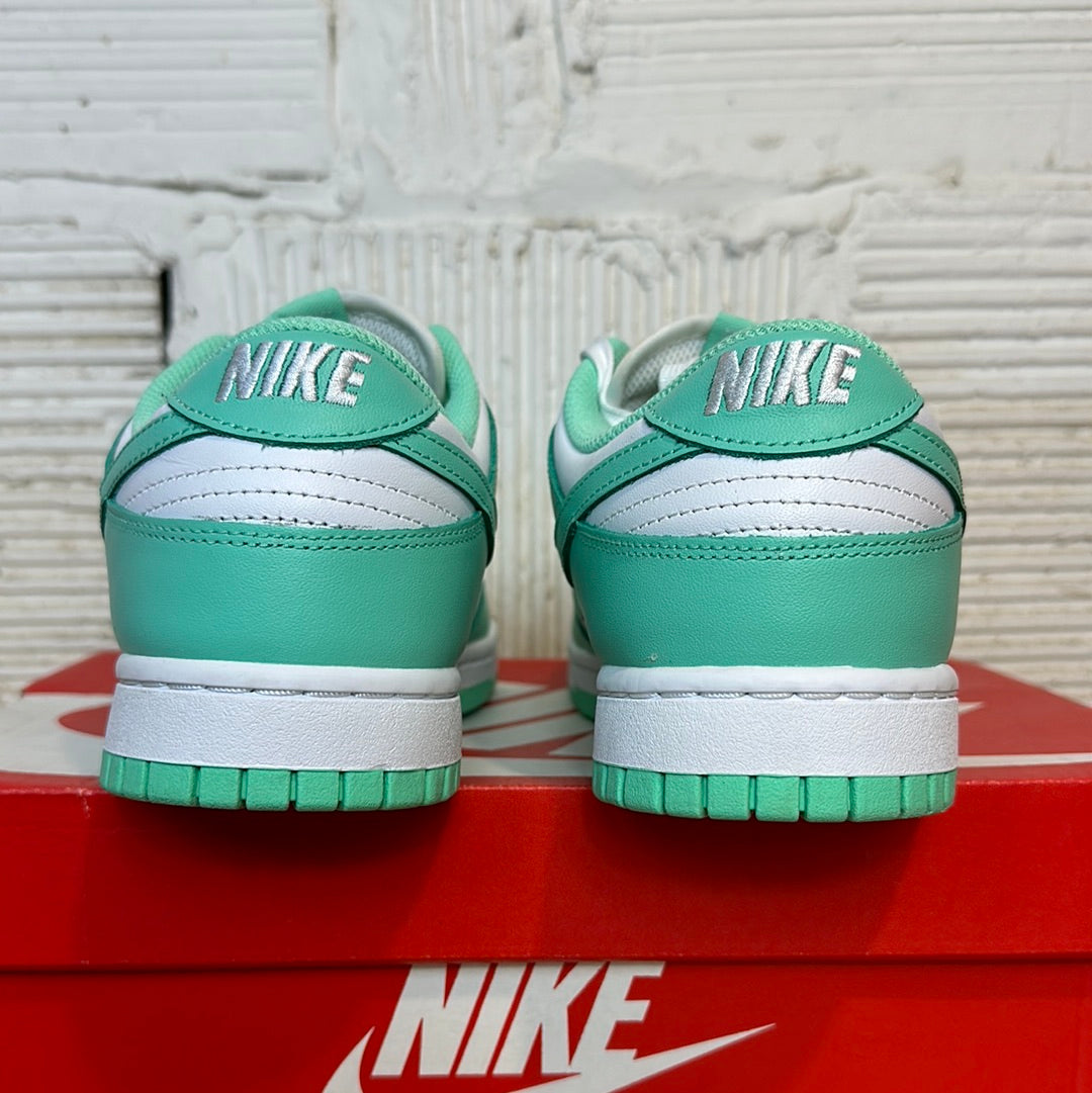 Nike Dunk Low Green Glow Sz 8.5 (10W)