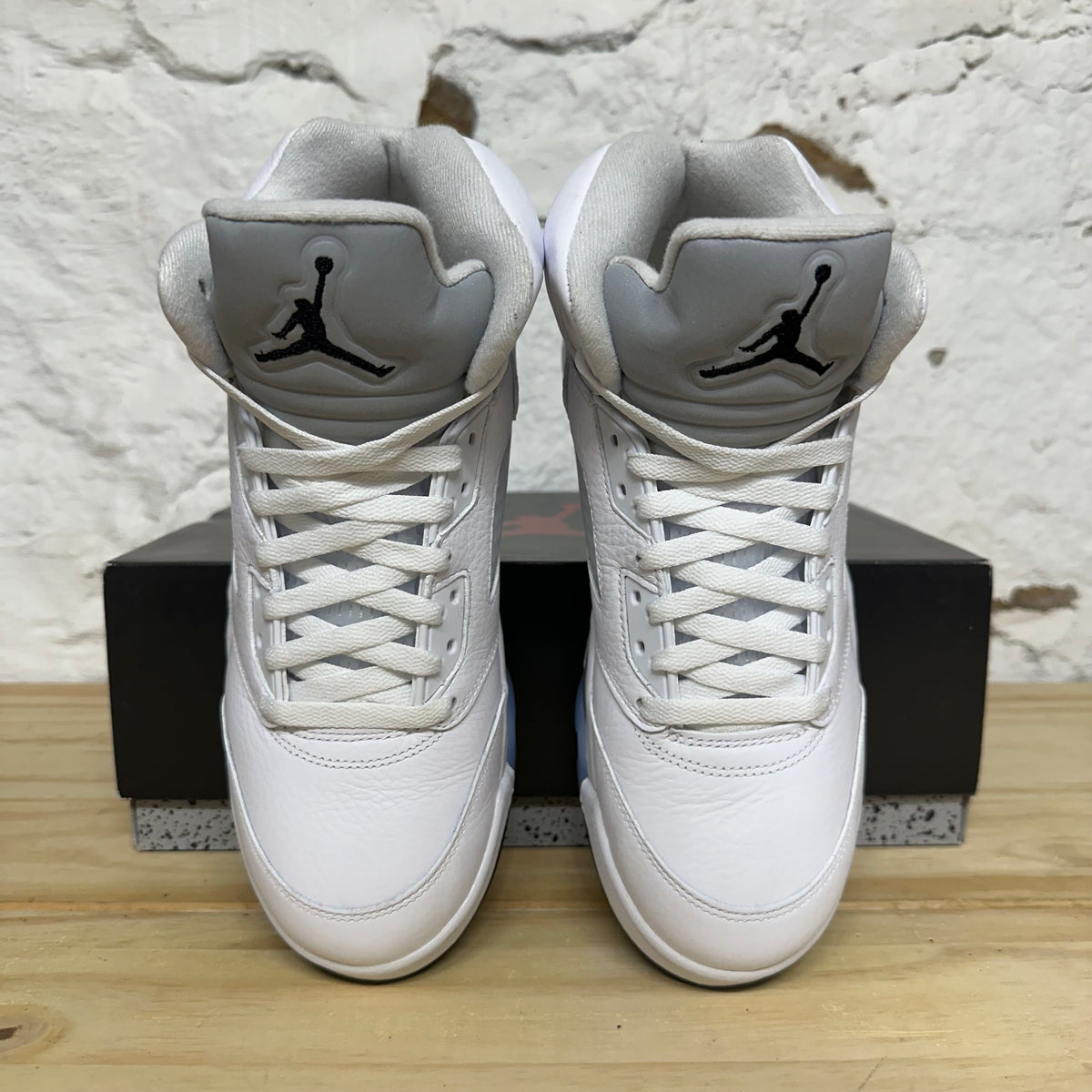 Air Jordan 5 White Metallic (2026) Sz 8.5