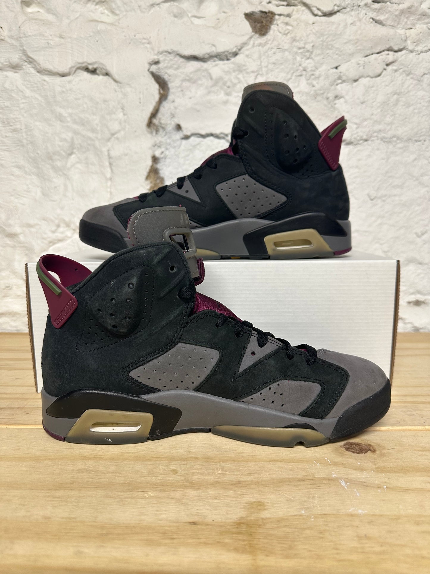 Air Jordan 6 Bordeaux Sz 7.5