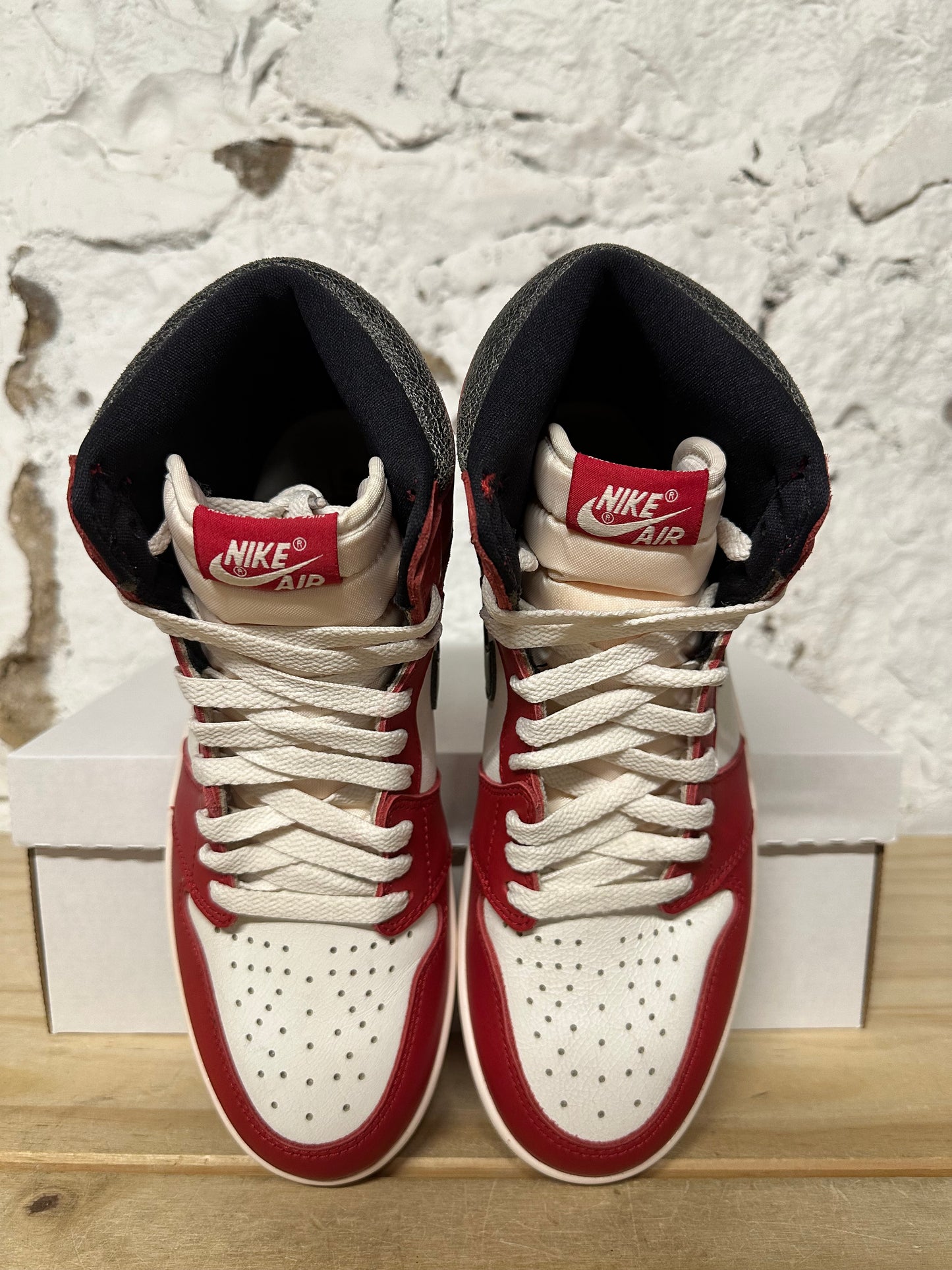 Air Jordan 1 High Chicago Lost and Found Sz 9