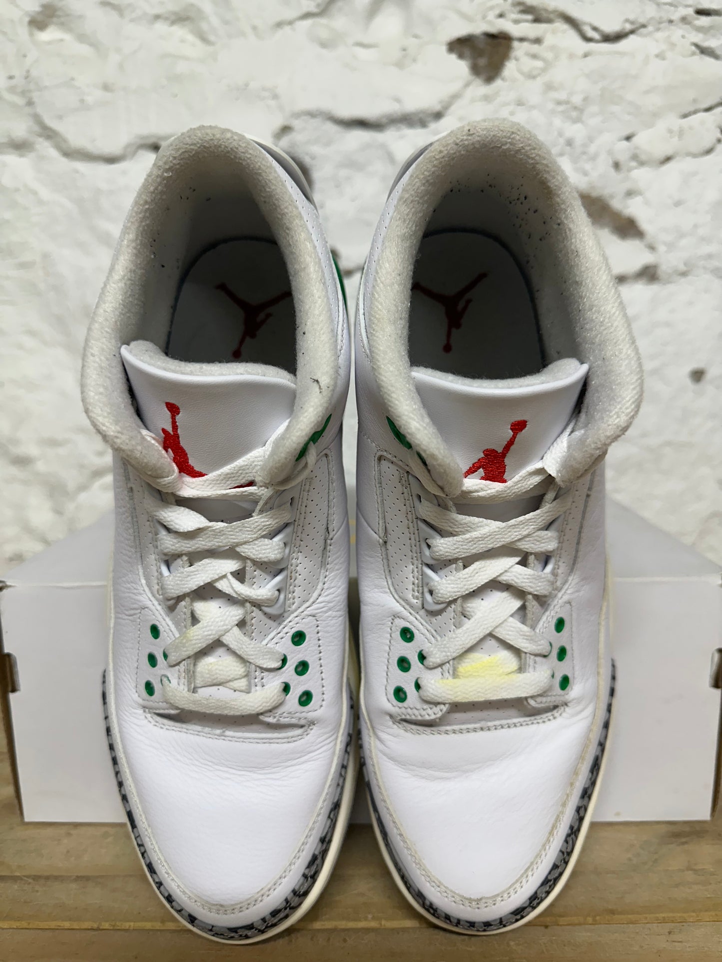 Air Jordan 3 Lucky Green Sz 9.5 (11W)
