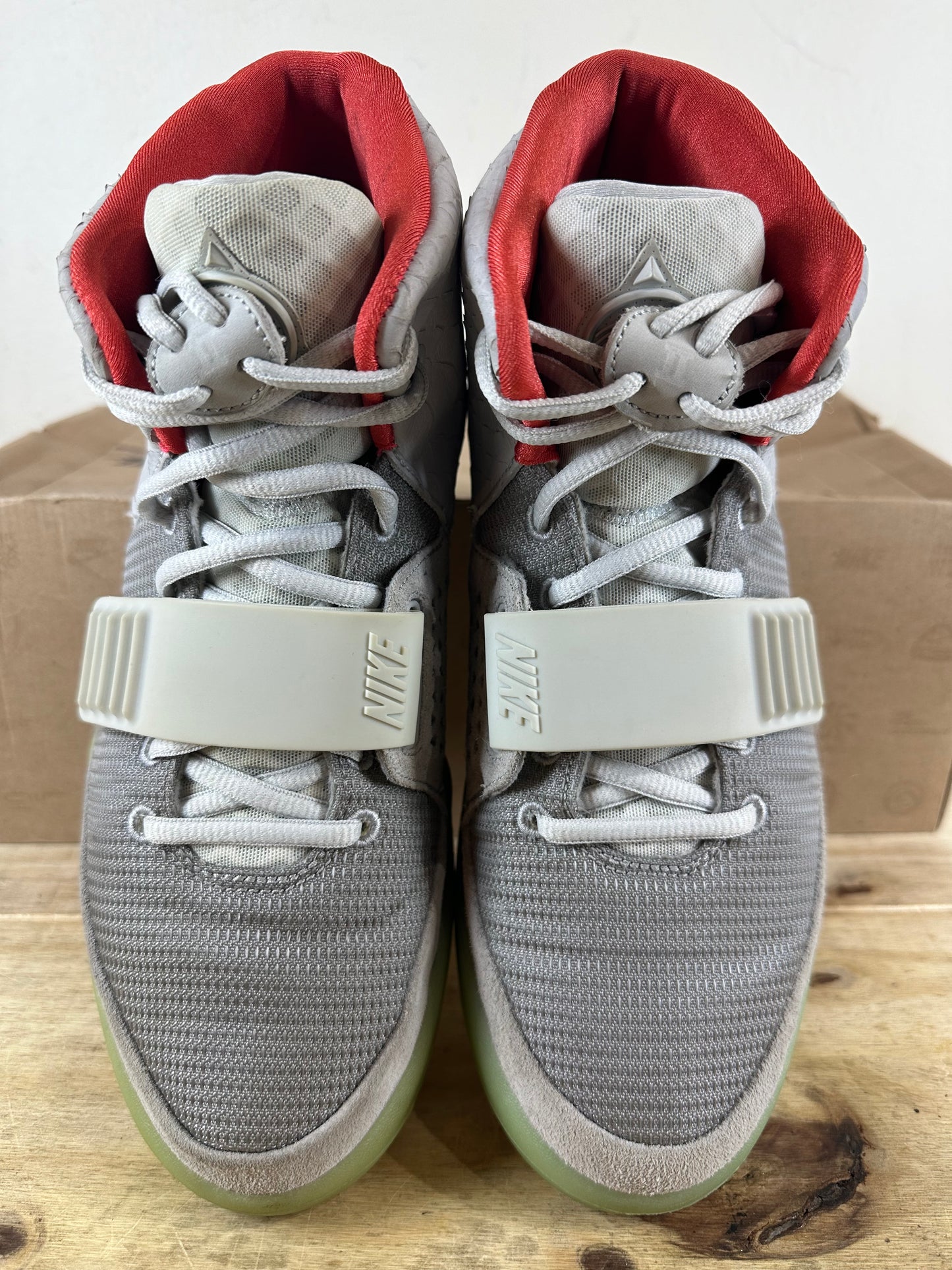 Nike Air Yeezy 2 Pure Platinum Sz 9.5