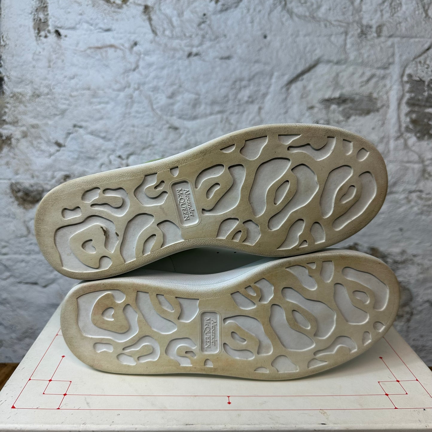 Alexander Mcqueen Green Suede Tab White Sneaker Sz 7.5 (40.5)