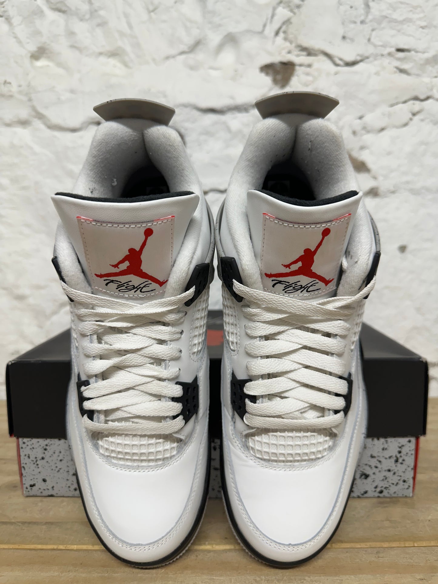 Air Jordan 4 White Cement Sz 9