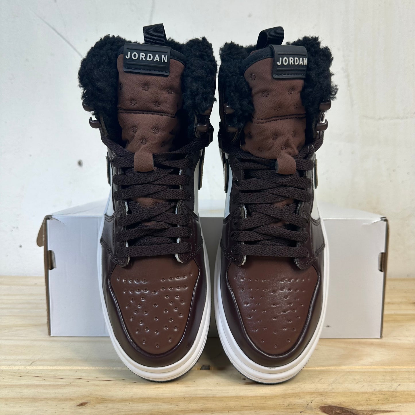Air Jordan 1 Acclimate Brown Basalt Sz 7 (8.5W) DS