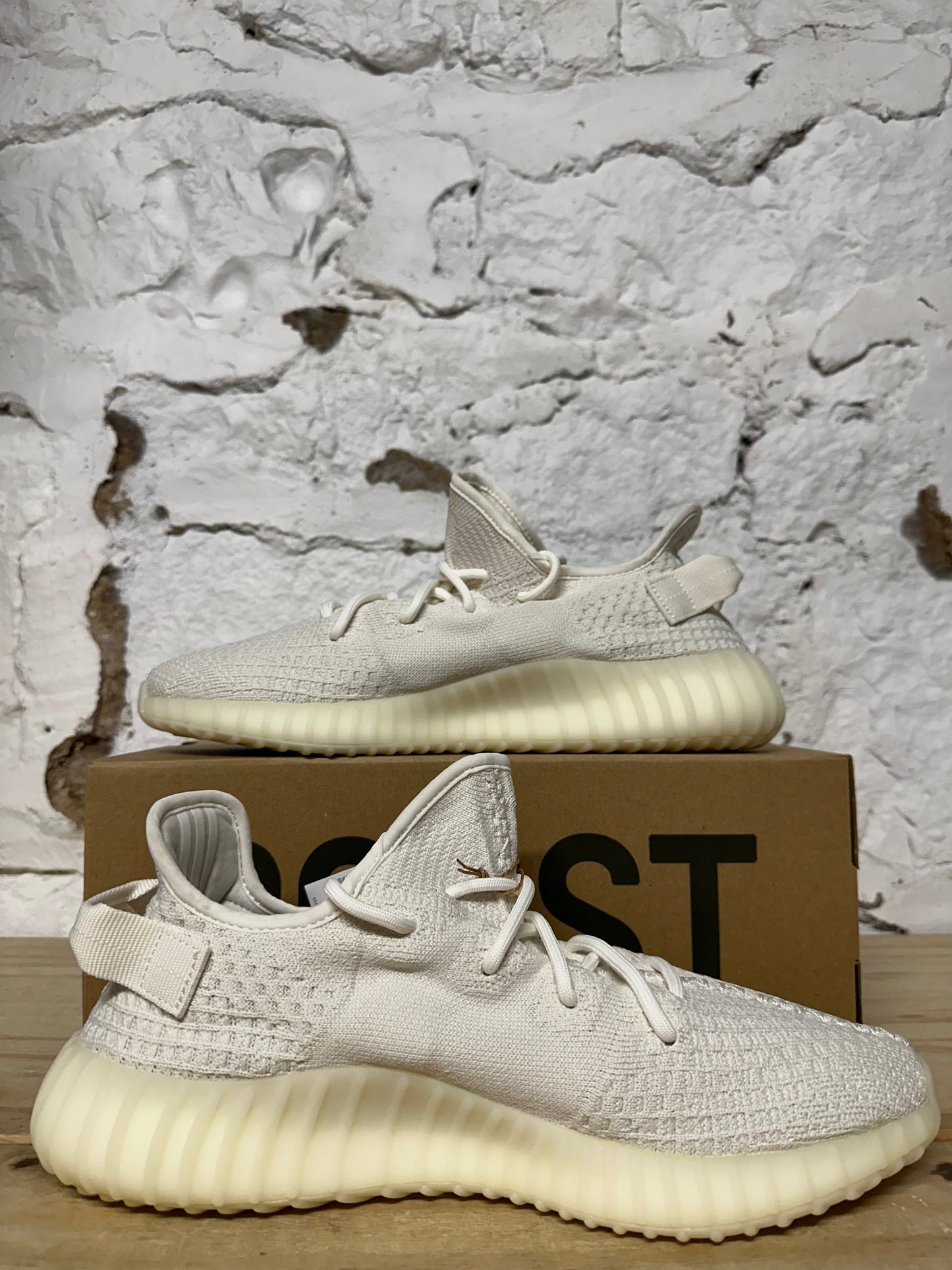 Yeezy 350 V2 Bone White Sz 11 DS