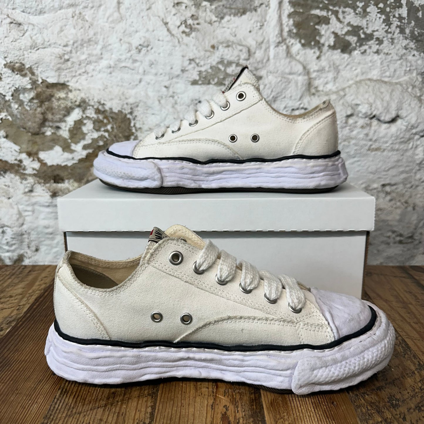 Maison Mihara Peterson 23 Cream White Sneaker Sz 9 (42) No Box