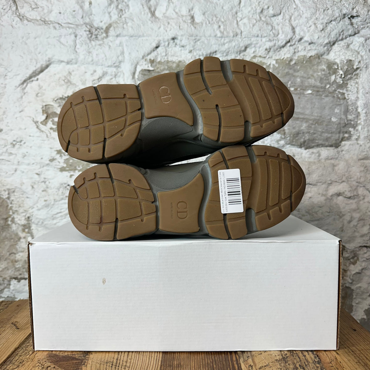 Dior B22 Blue Green Black Sneaker Sz 7 (40)