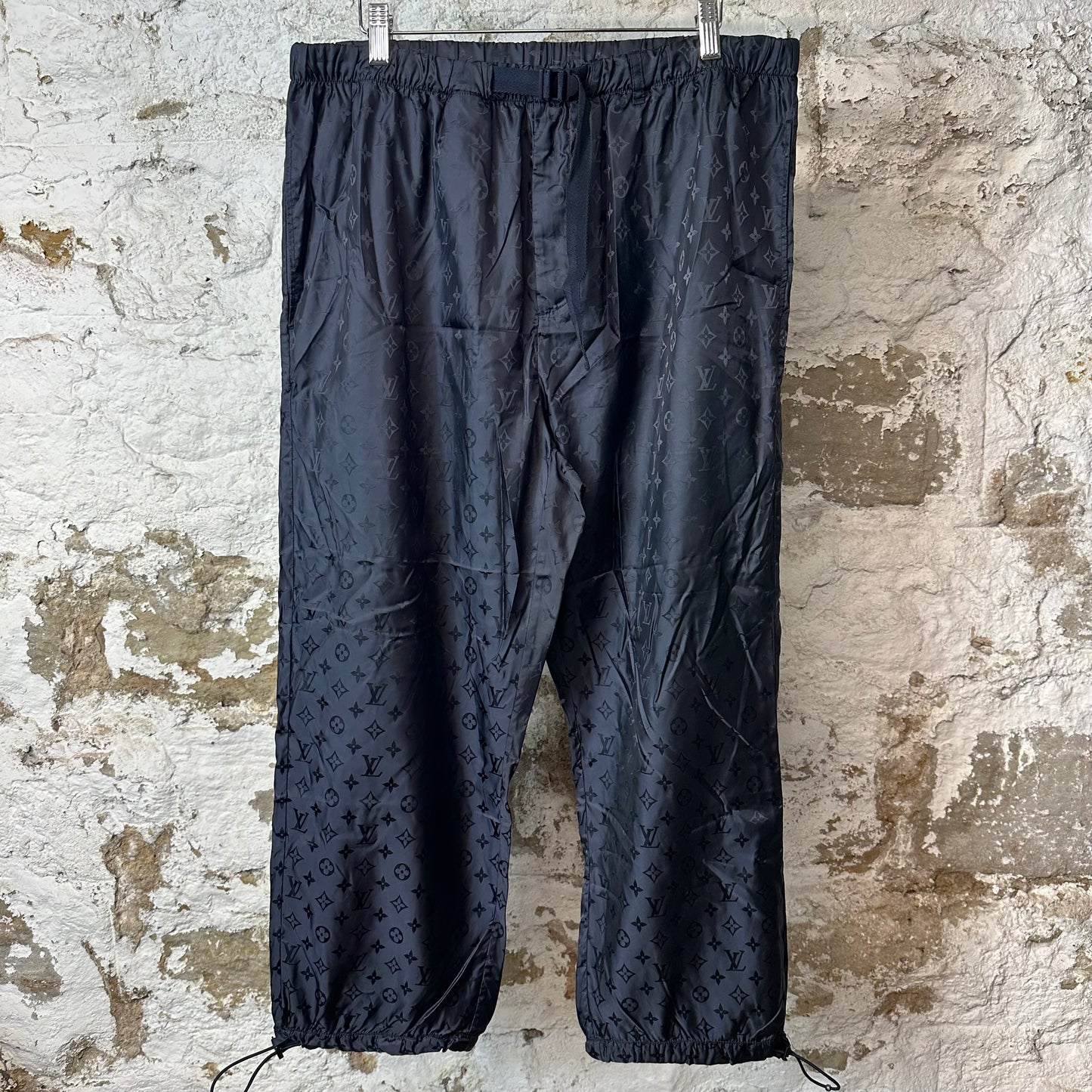 Louis Vuitton Navy Monogram Nylon Pants Sz S (46)