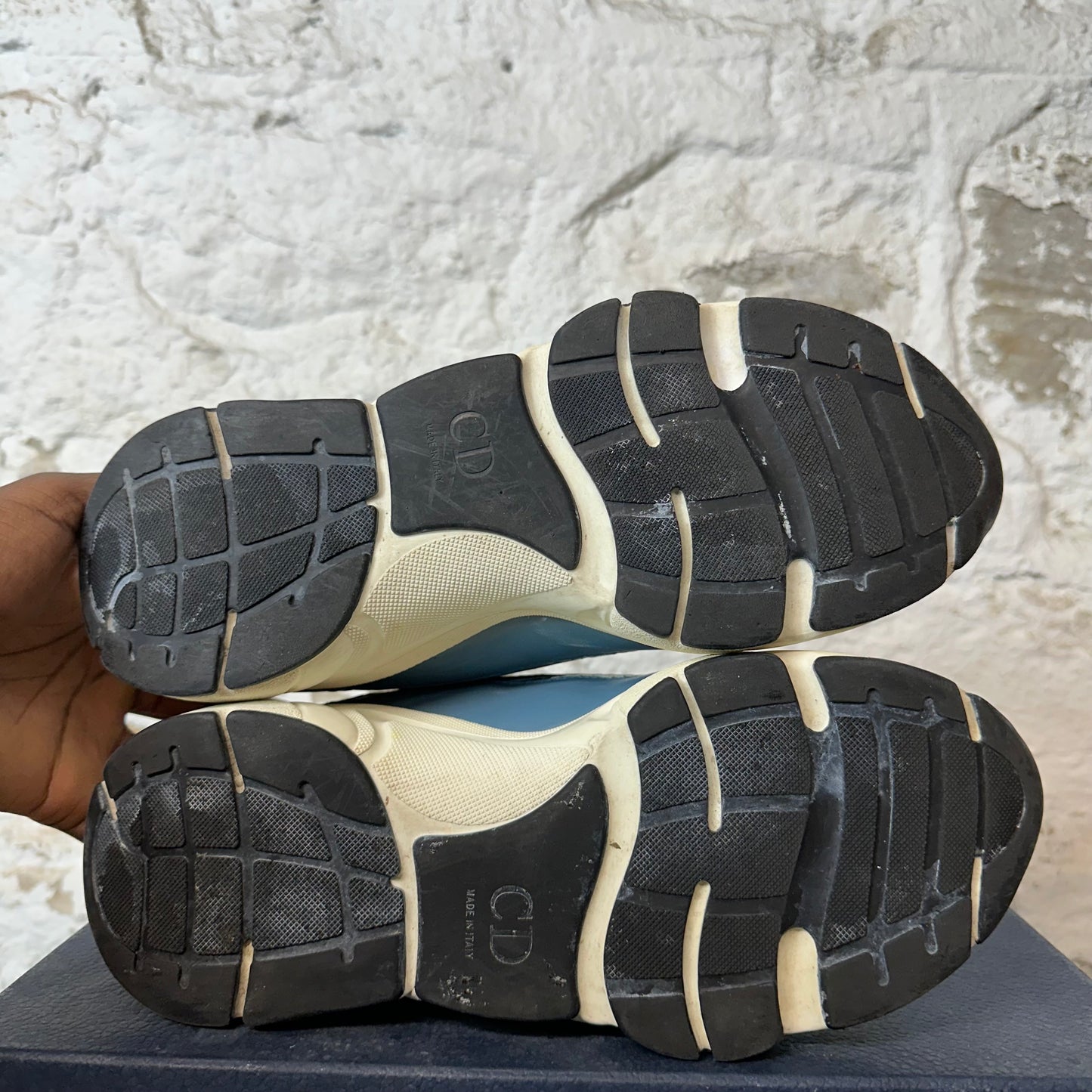 Dior B22 Blue Yellow White Sneaker Sz 8 (41)