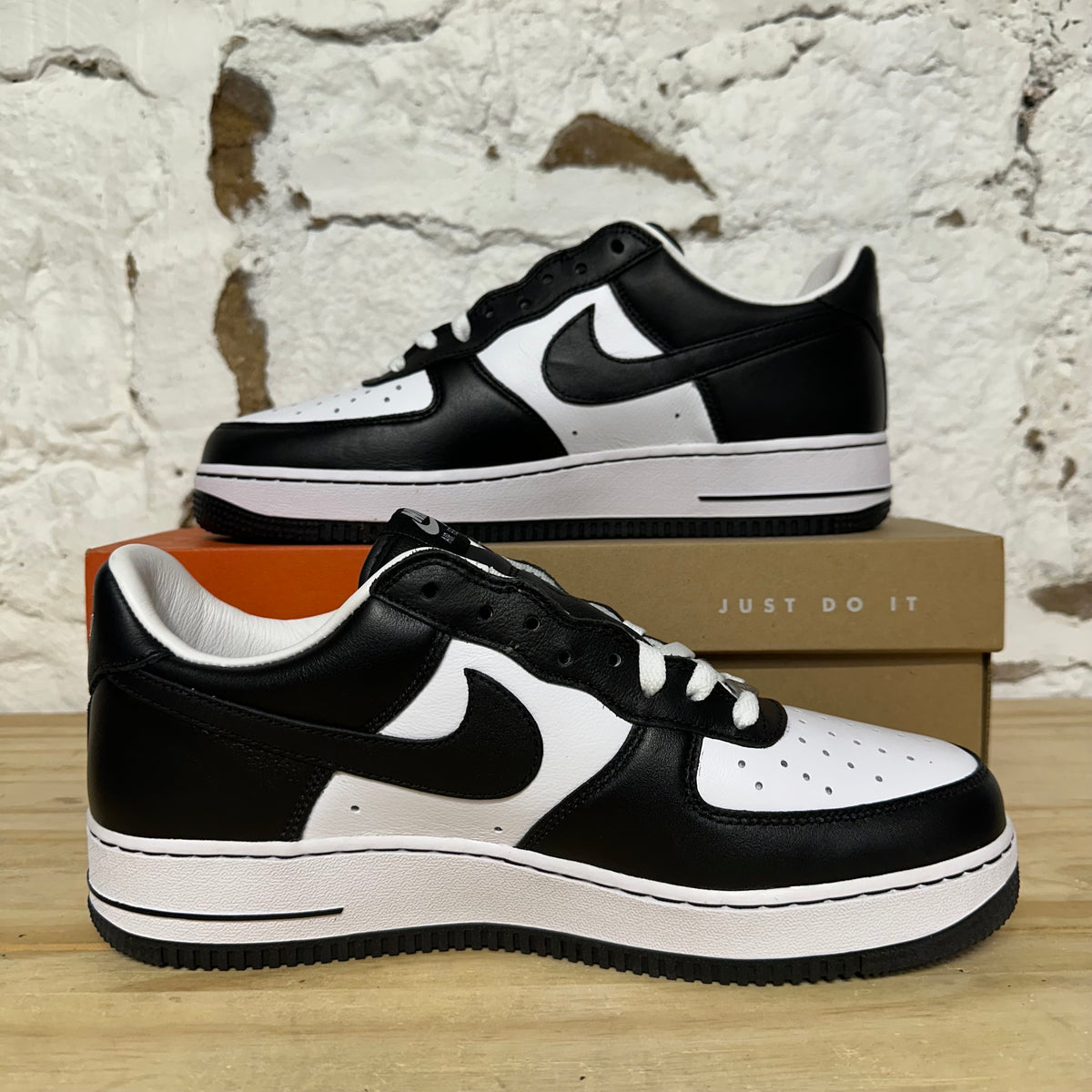 Nike Air Force 1 Low Terror Squad Blackout Sz 10.5 DS
