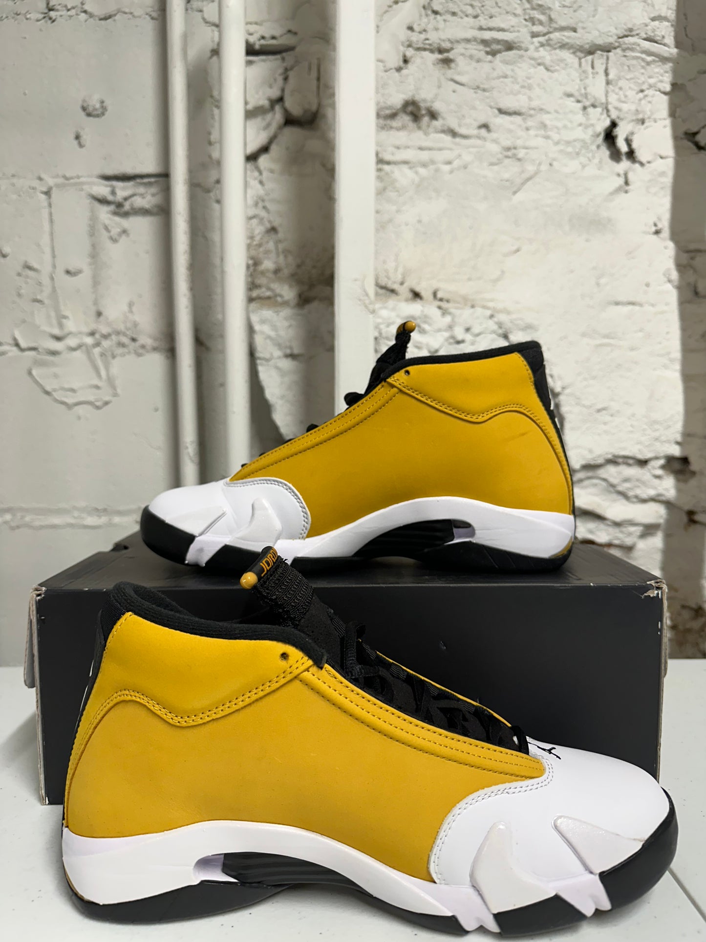 Air Jordan 14 Ginger Sz 9