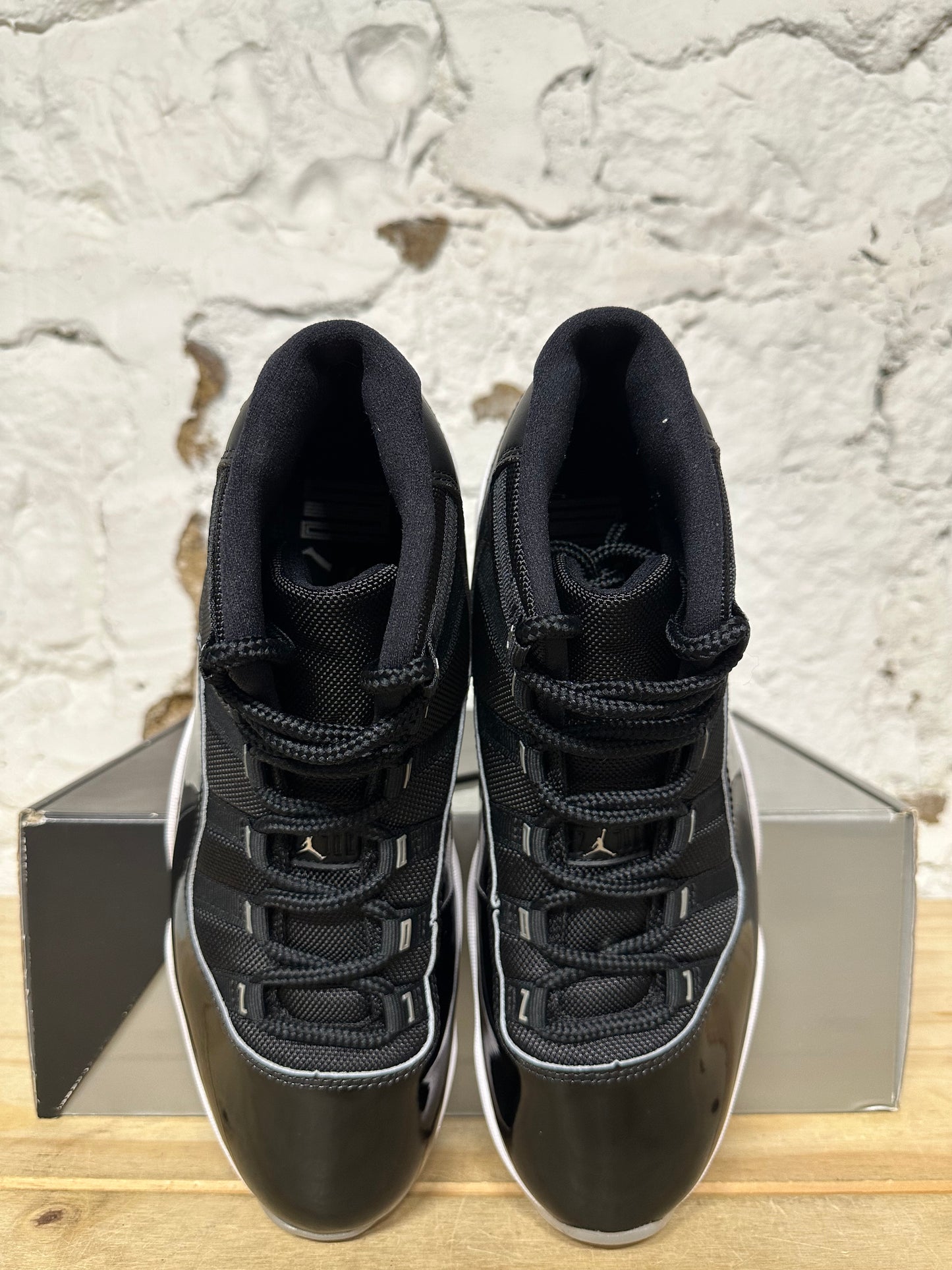 Air Jordan 11 High Jubilee Sz 10.5