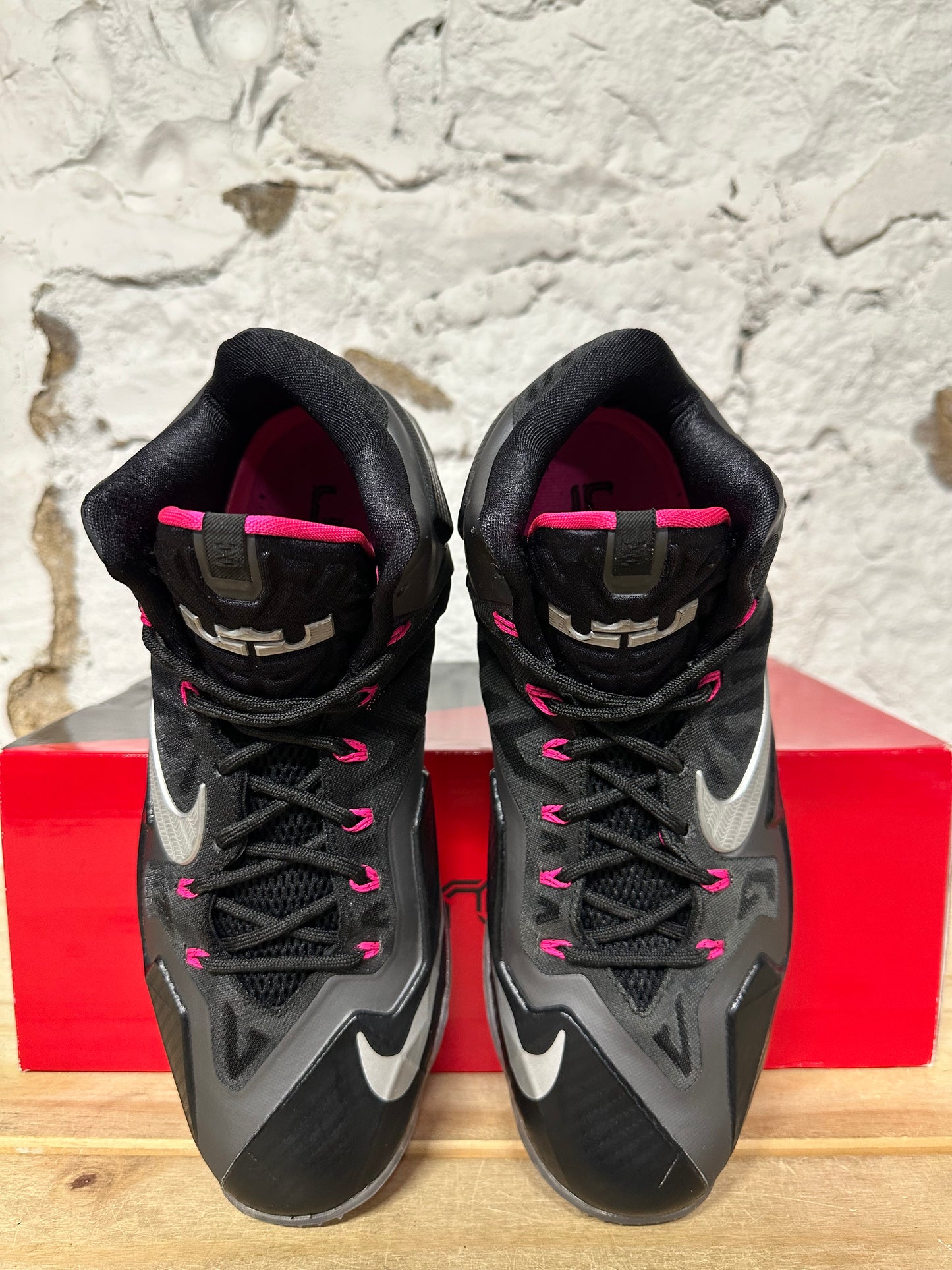 Nike Lebron 11 Miami Nights Sz 11