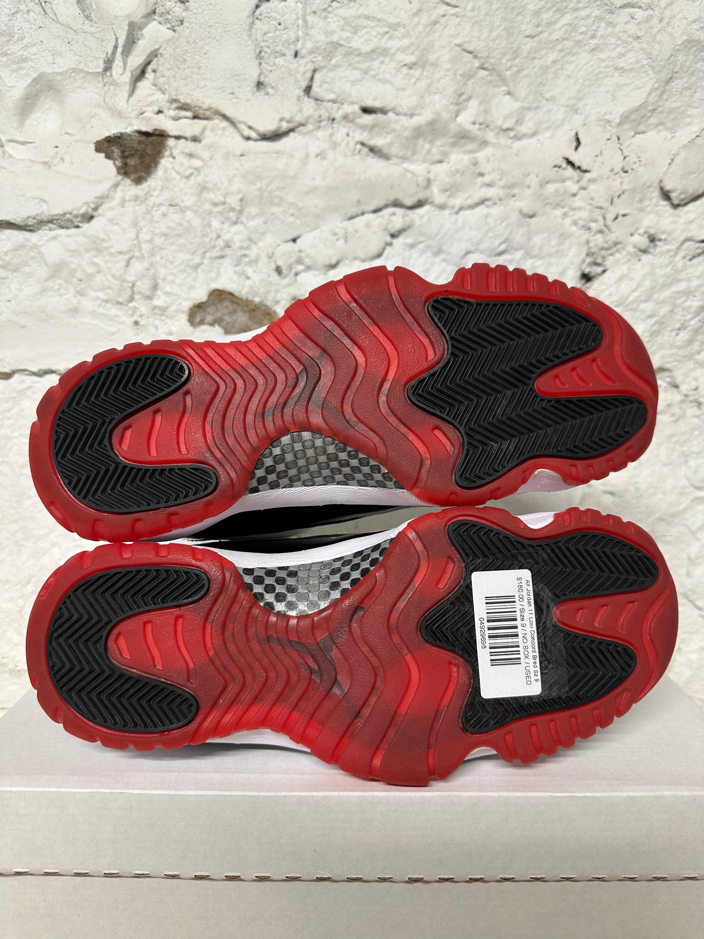 Air Jordan 11 Low Concord Bred Sz 9