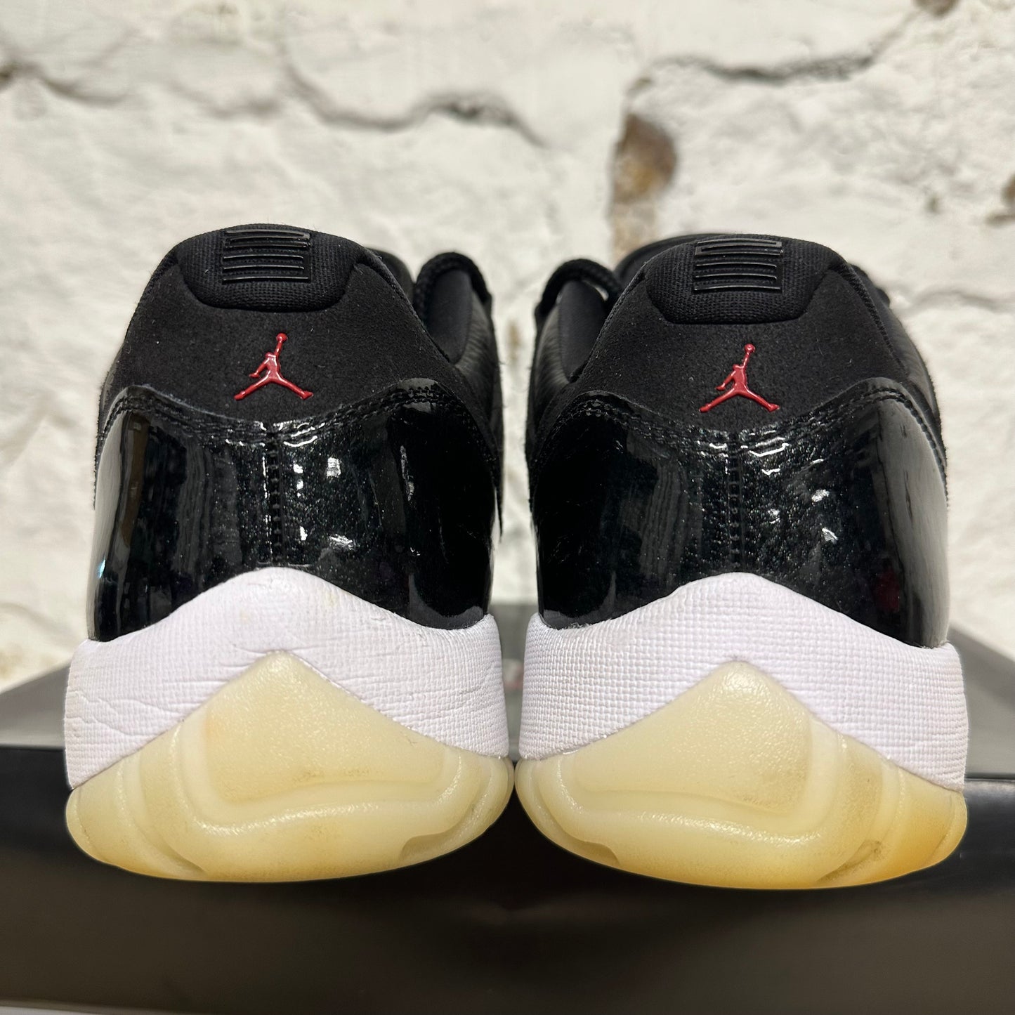 Air Jordan 11 Low 72-10 Sz 12