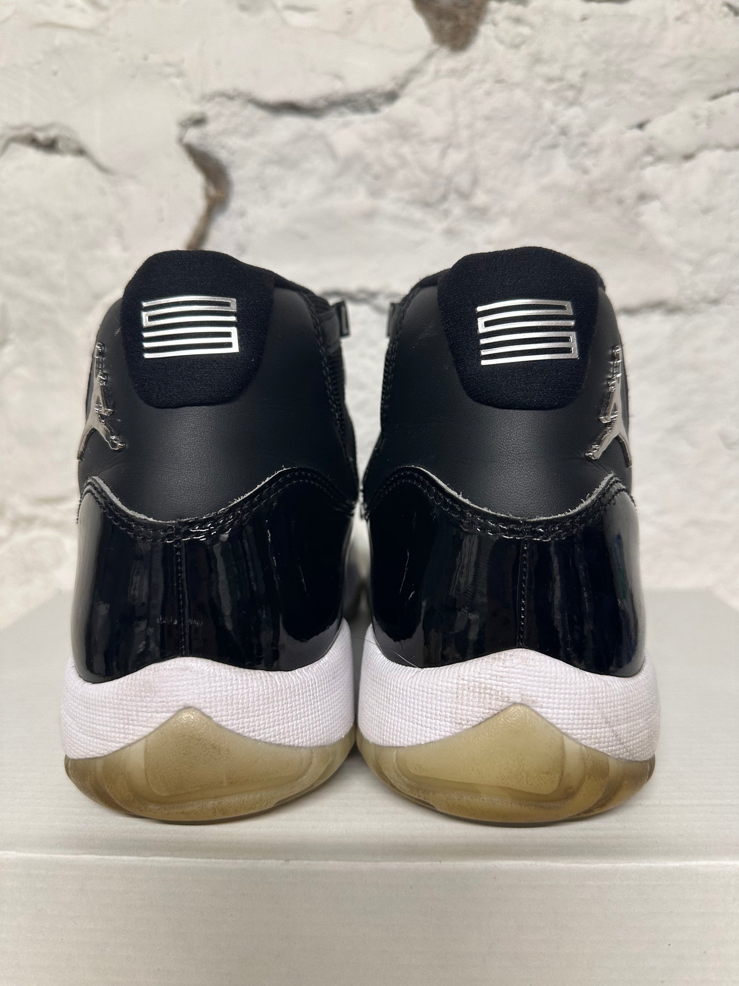 Air Jordan 11 High Jubilee Sz 8
