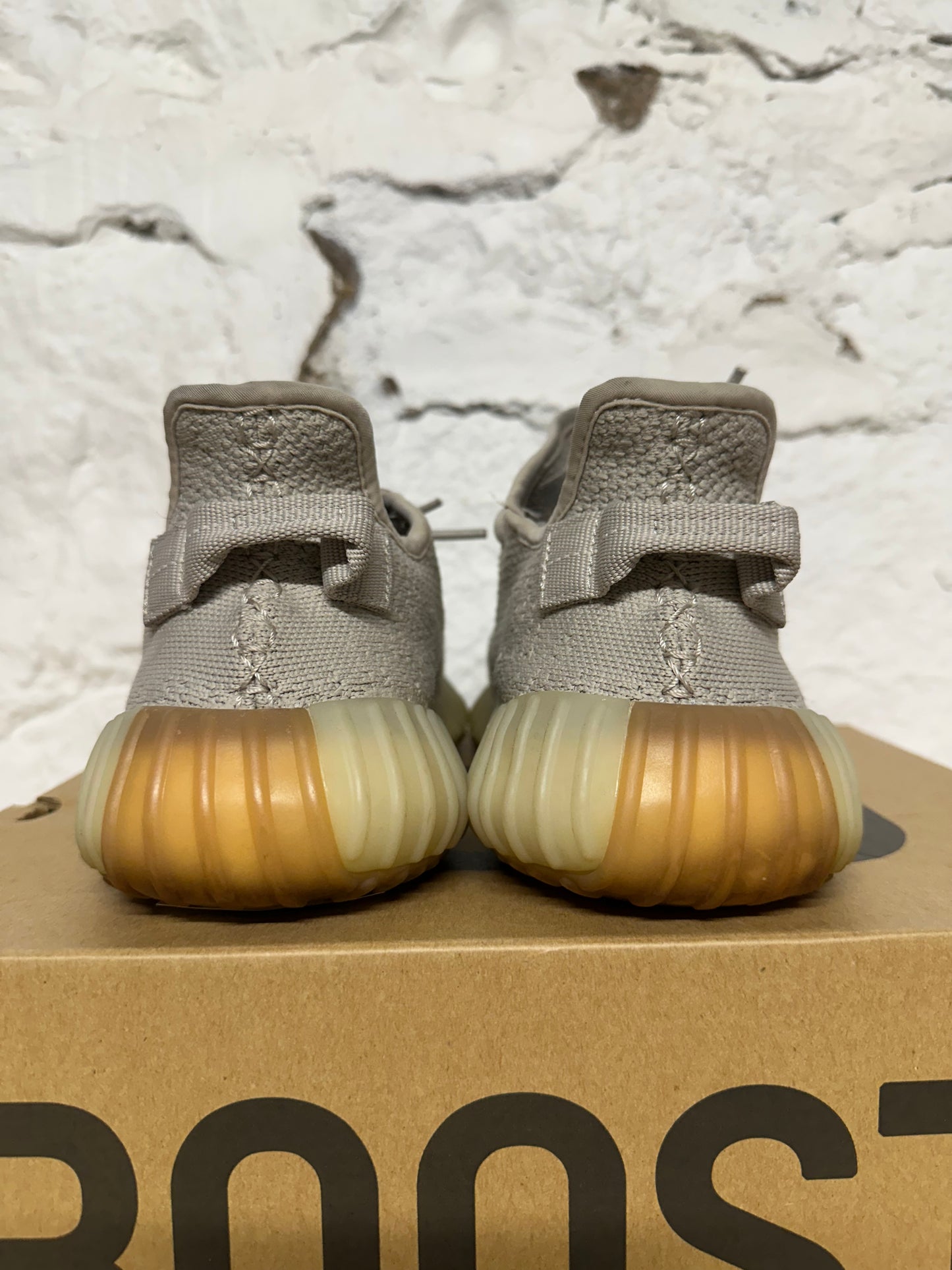 Yeezy 350 V2 Sesame Sz 8