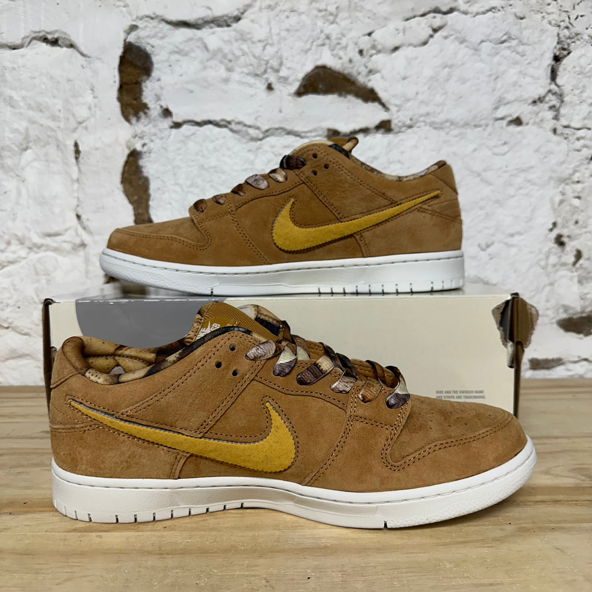 Nike SB Dunk Low NOTE Shop Brew & Biscuits Sz 10 DS
