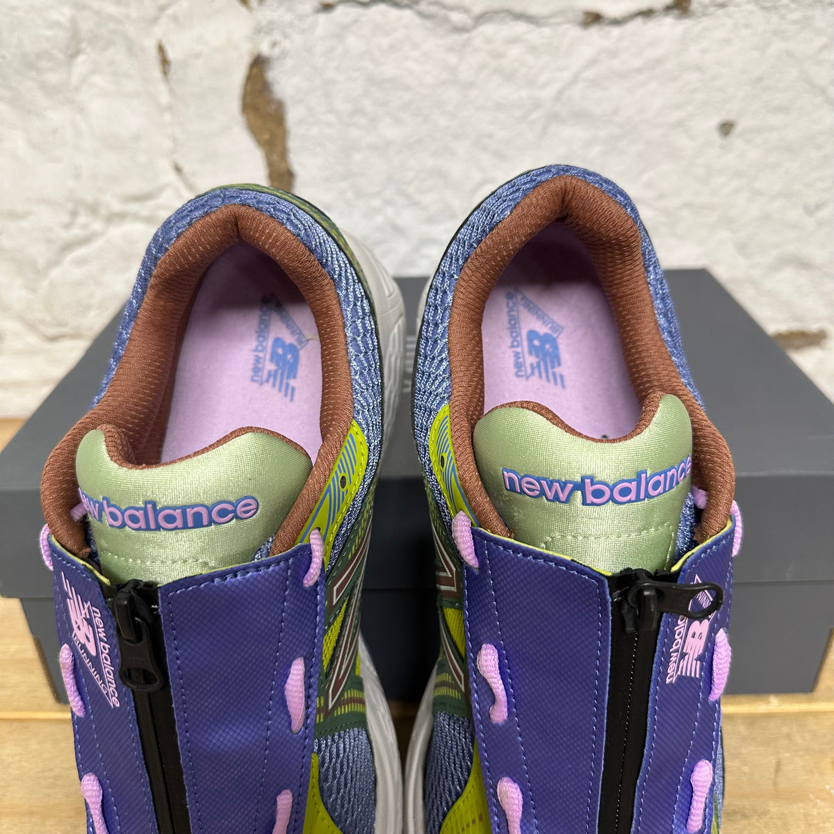 New Balance 860V2 Up There 2000's Tropes Sz 10.5
