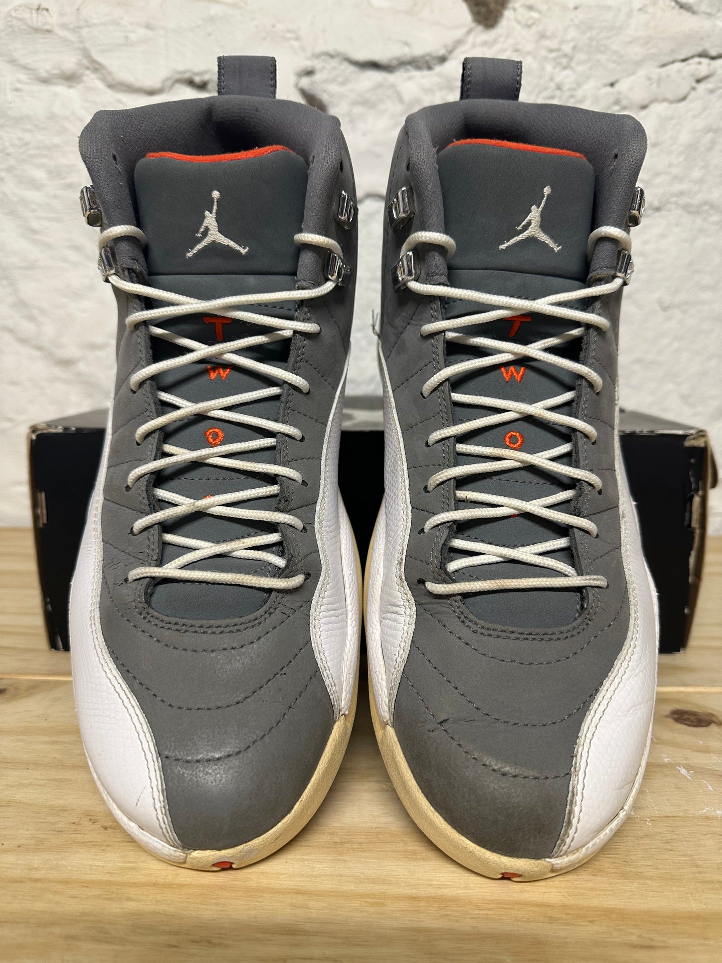 Air Jordan 12 Cool Grey Orange Sz 11.5