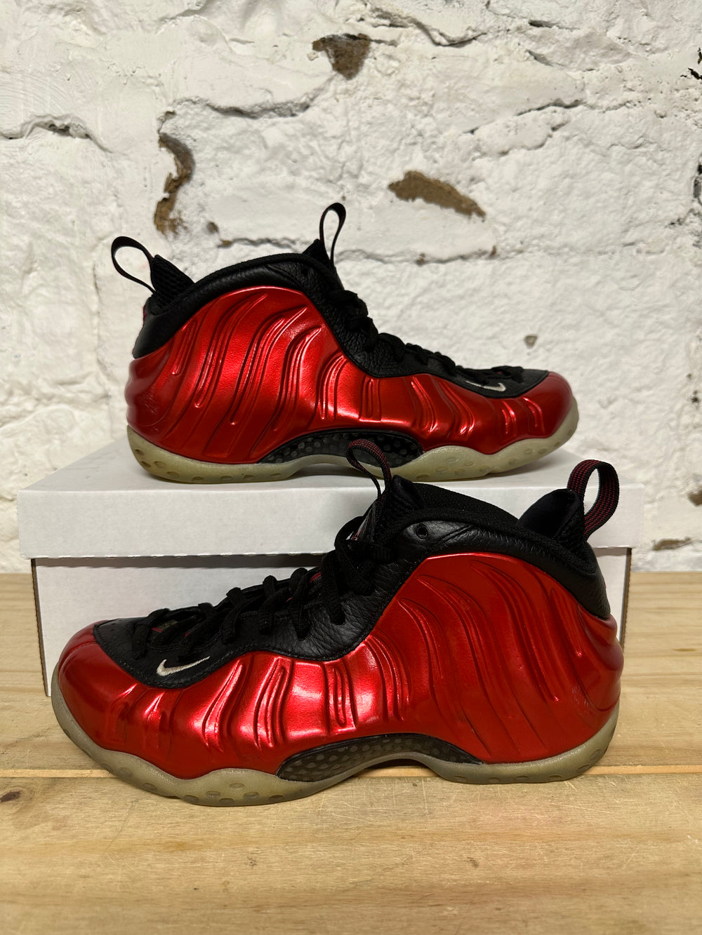 Nike Air Foamposite One Metallic Red Sz 8.5