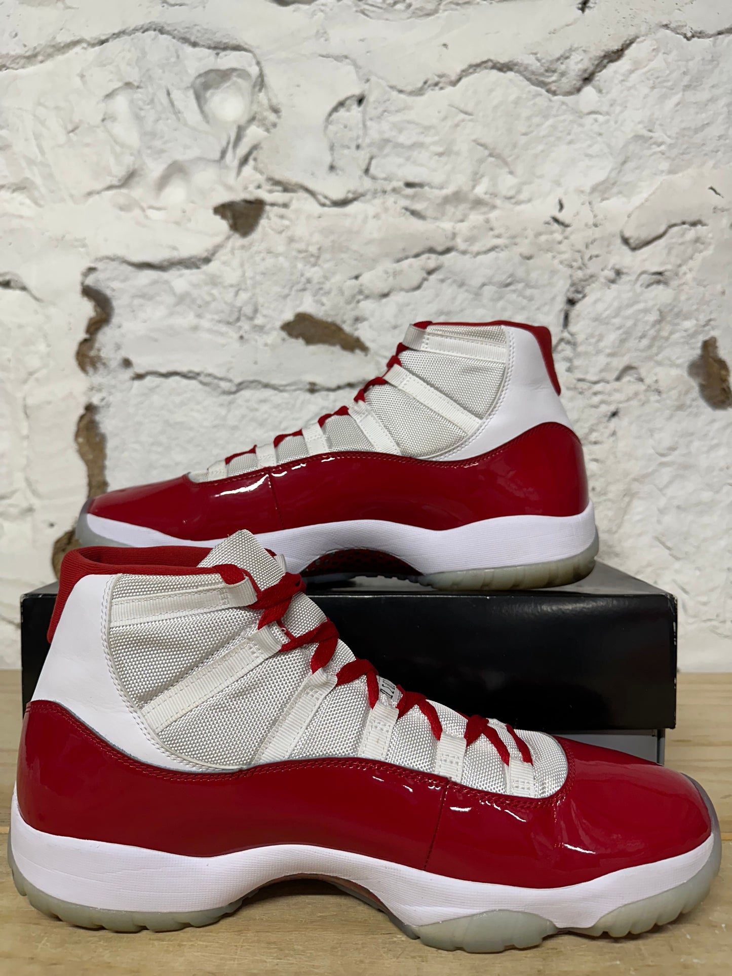 Air Jordan 11 High Cherry Sz 14